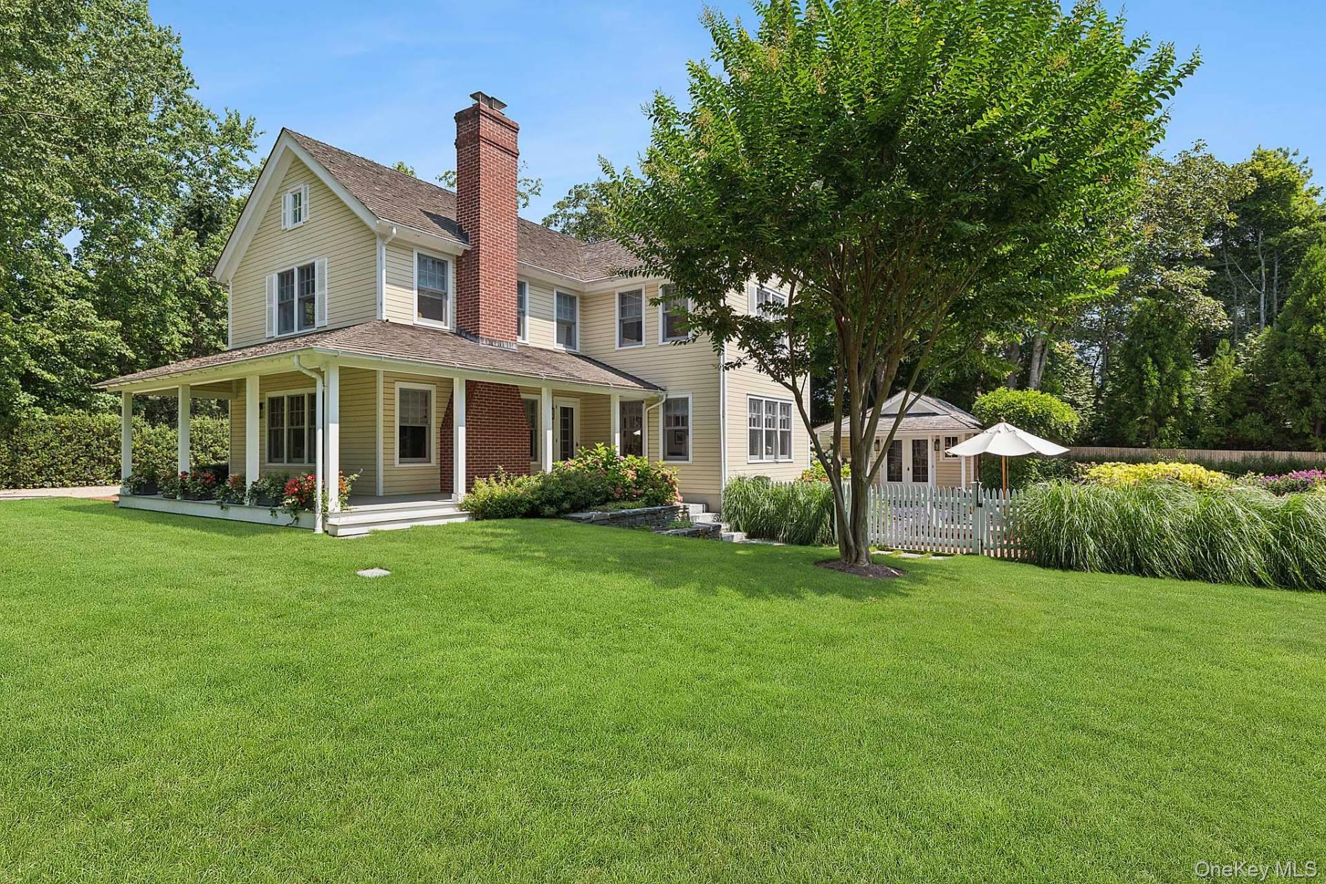 100 Lee Avenue, Southampton, NY 11968