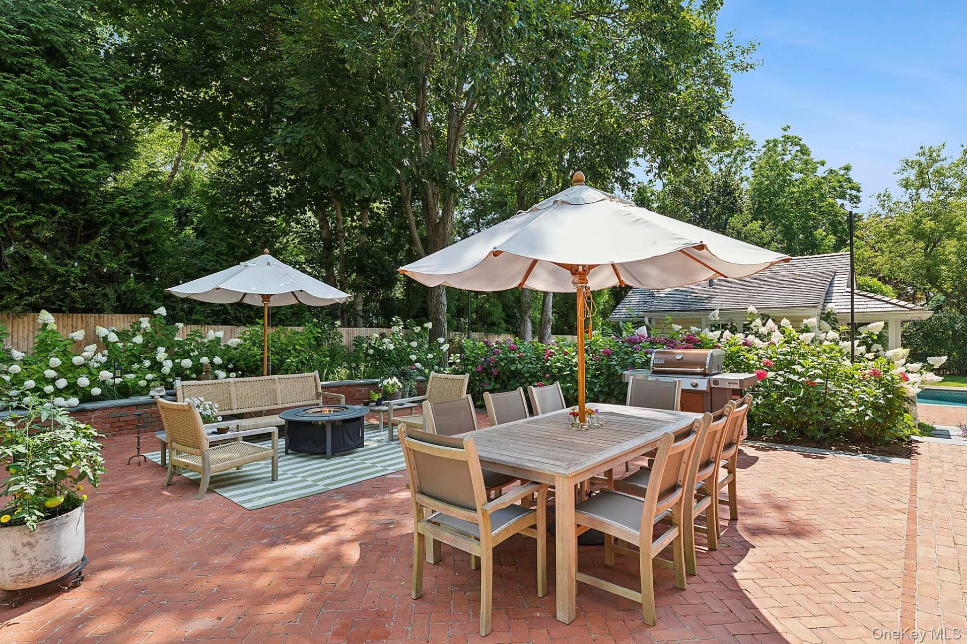 100 Lee Avenue, Southampton, NY 11968