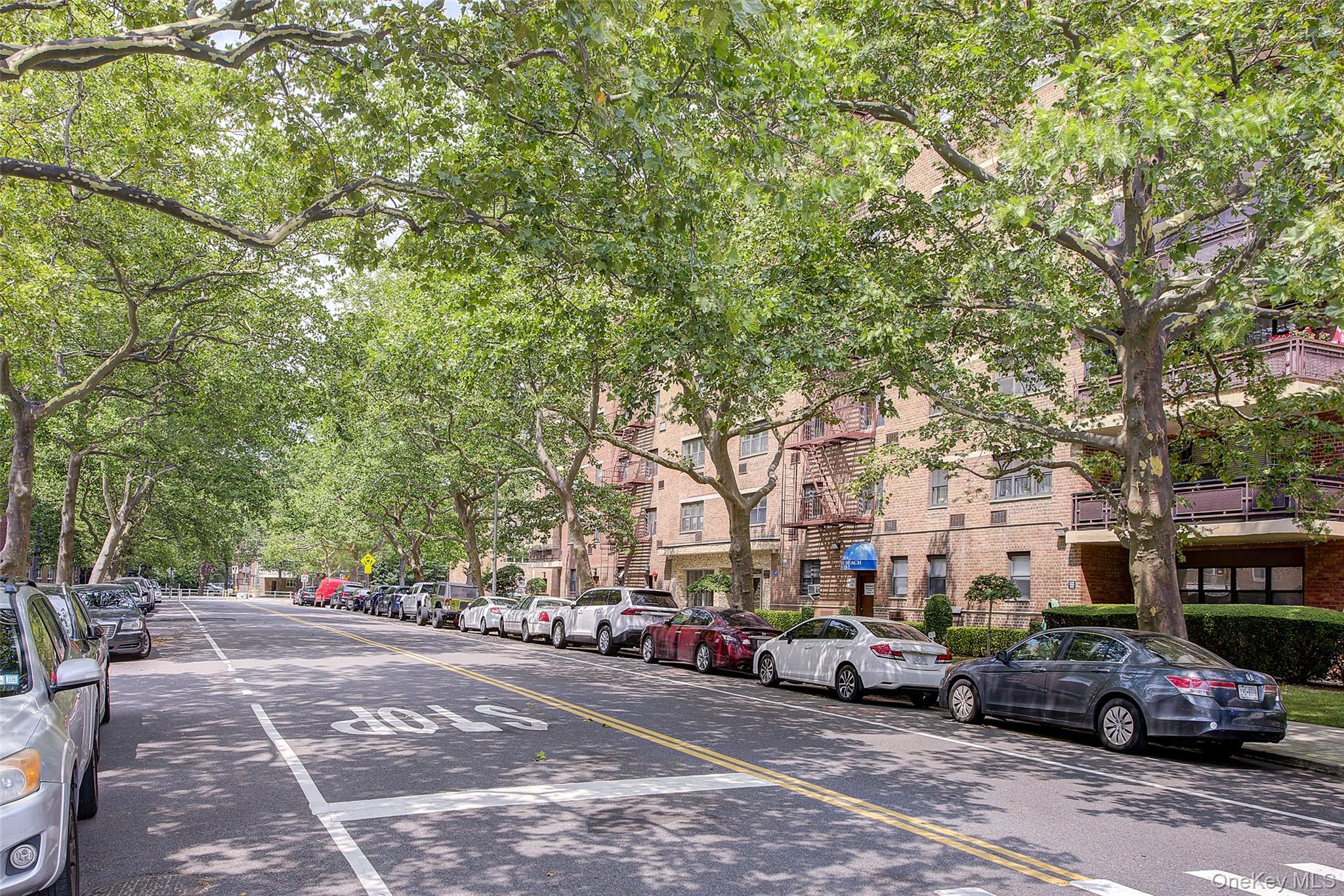 153-25 88th Street # 2J, Howard Beach, NY 11414