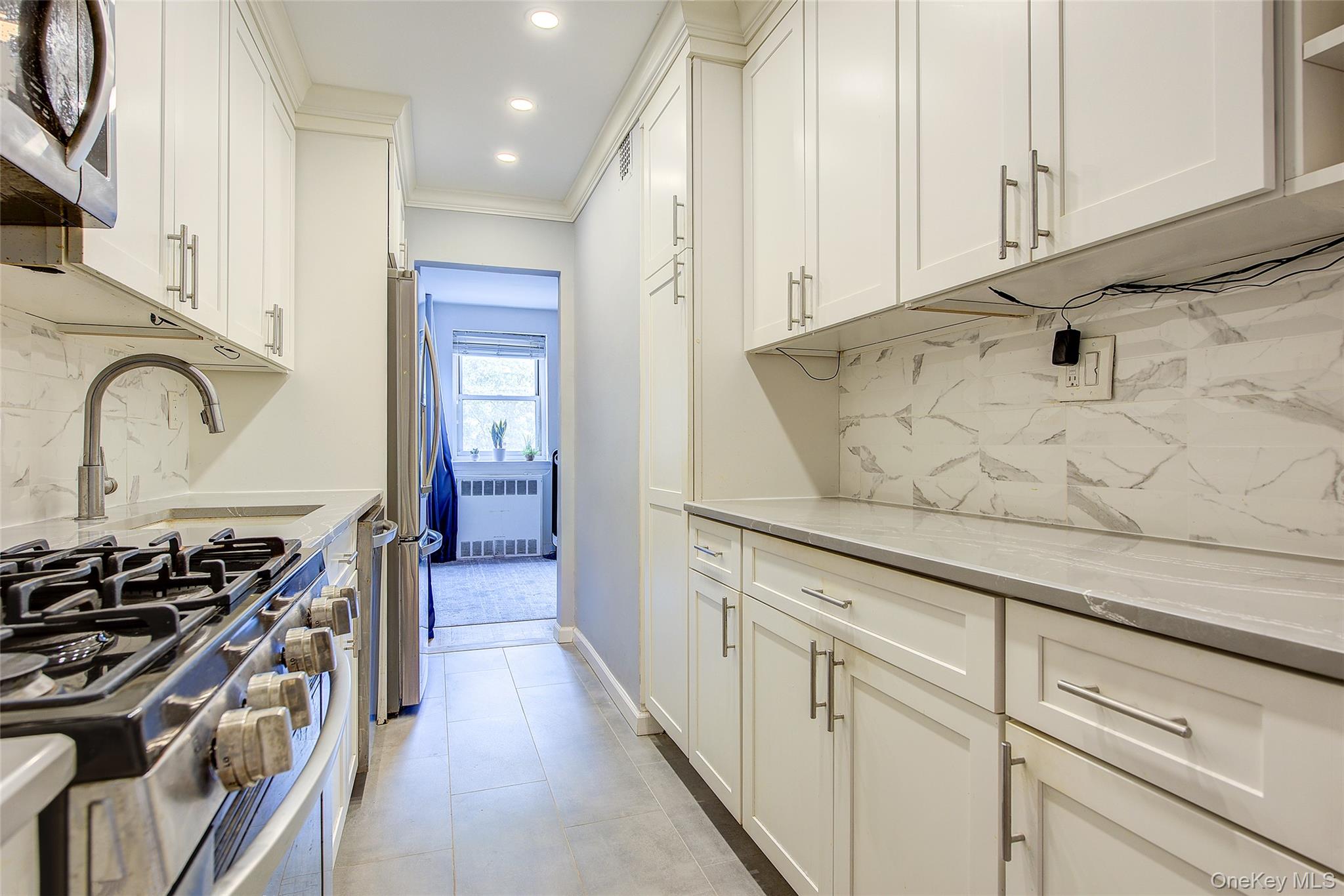 153-25 88th Street # 2J, Howard Beach, NY 11414