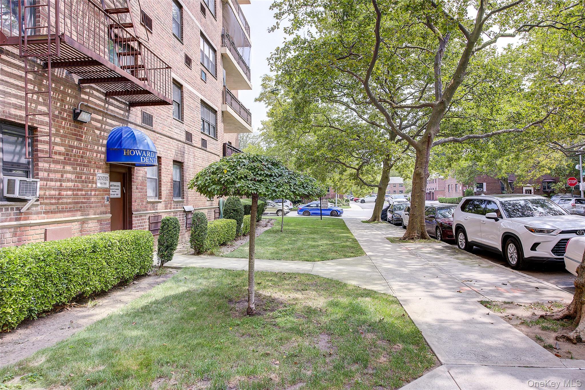 153-25 88th Street # 2J, Howard Beach, NY 11414