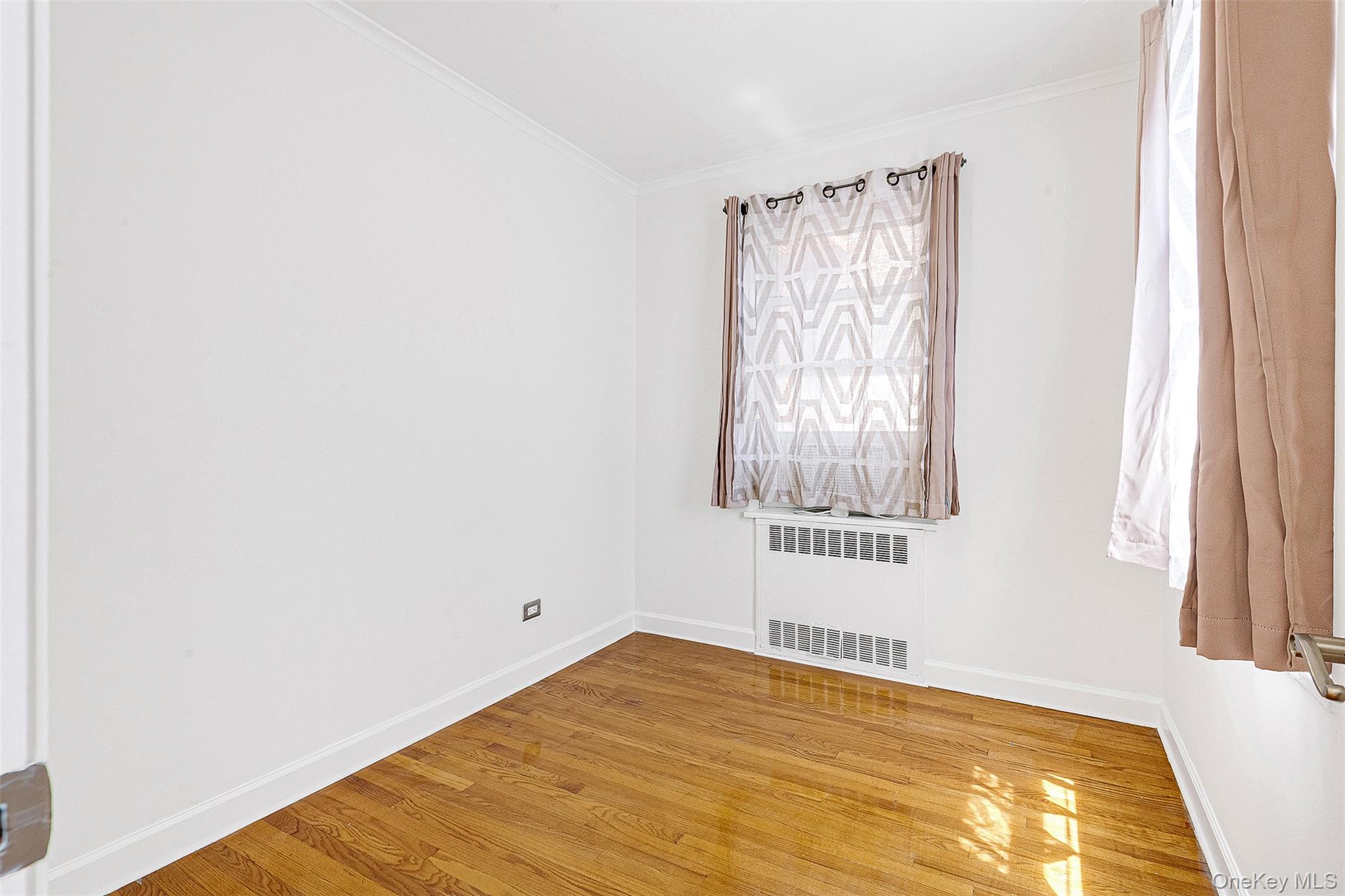 67-38 108 Street # D47, Forest Hills, NY 11375