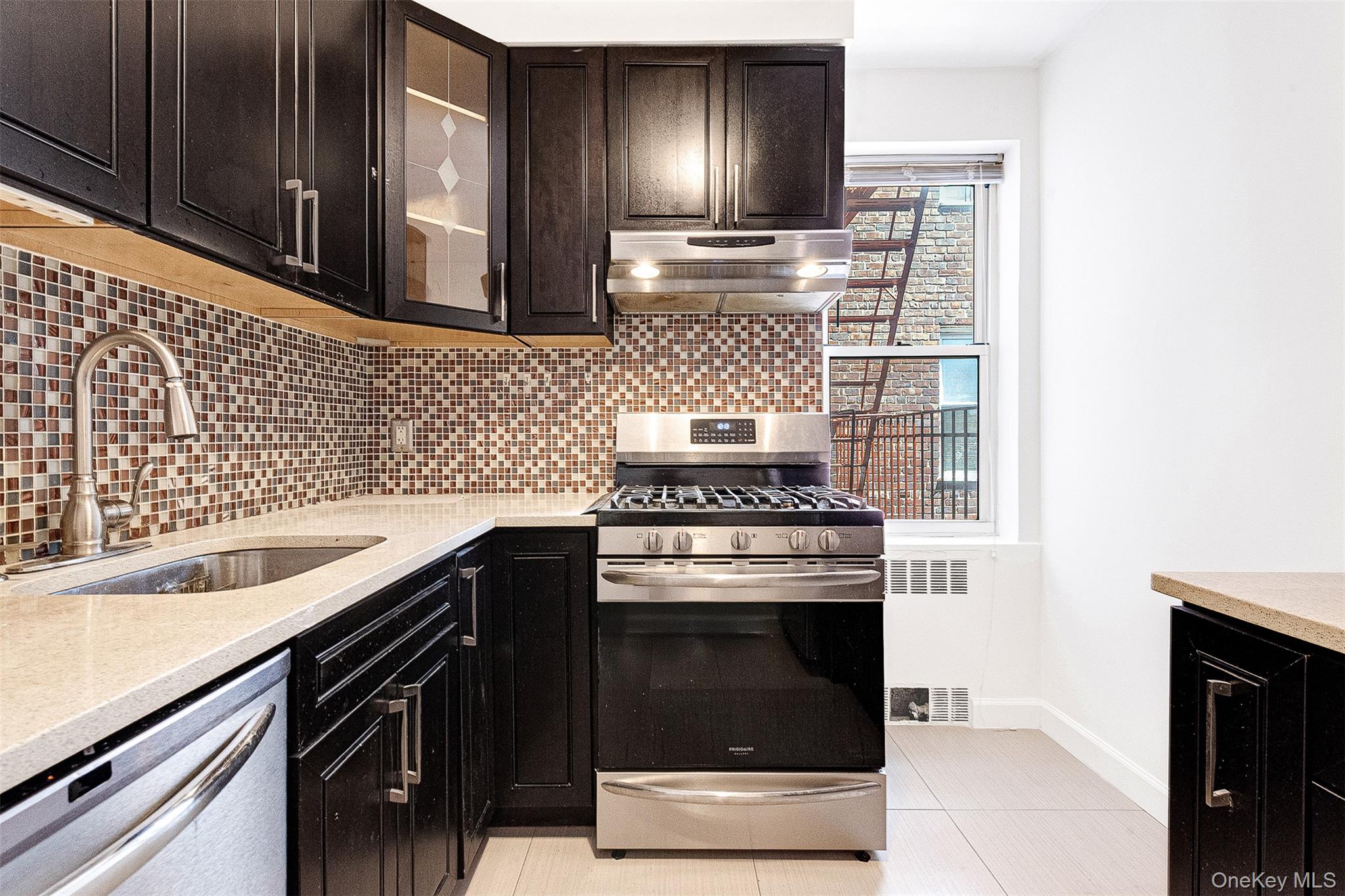 67-38 108 Street # D47, Forest Hills, NY 11375