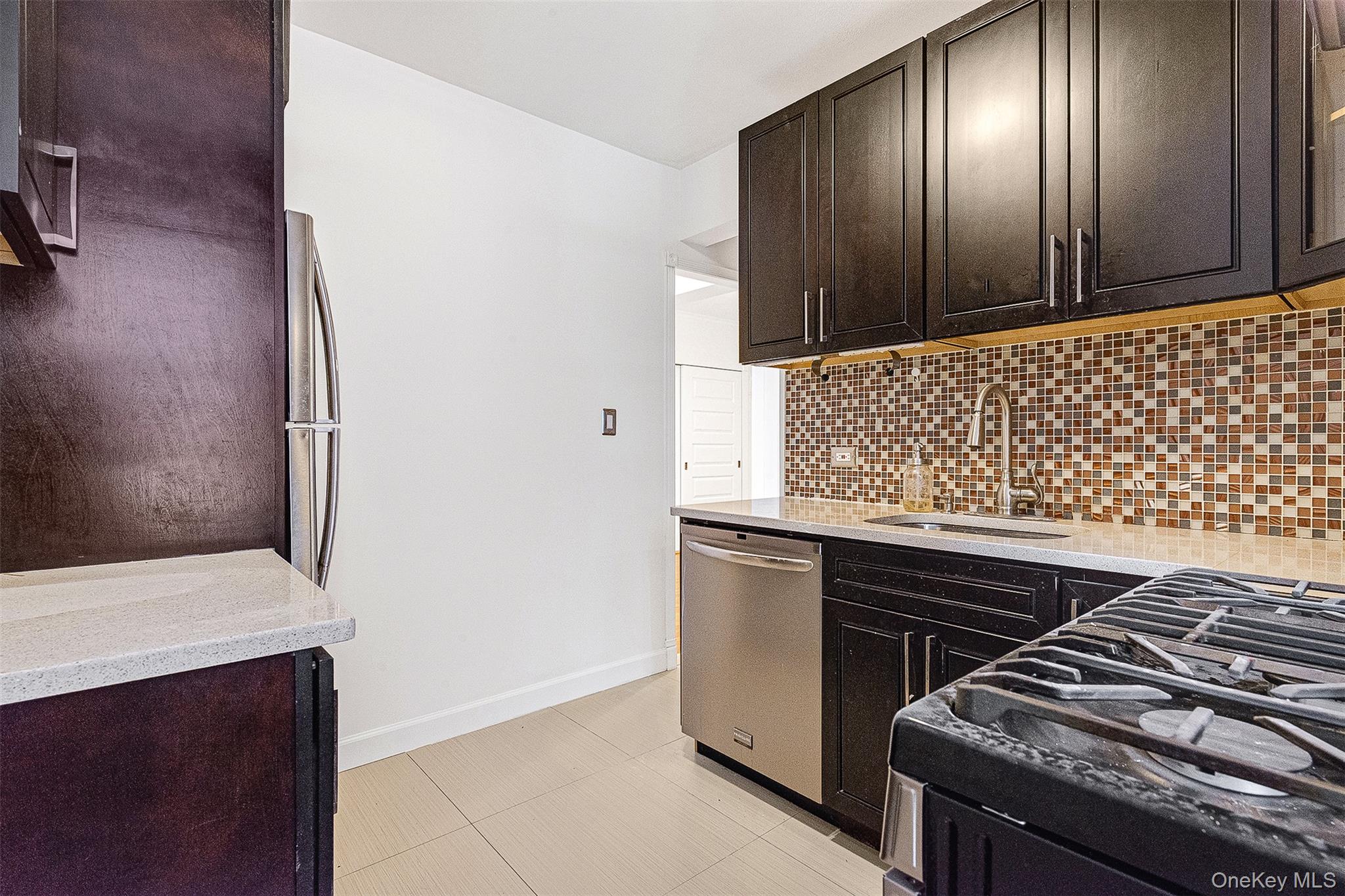 67-38 108 Street # D47, Forest Hills, NY 11375