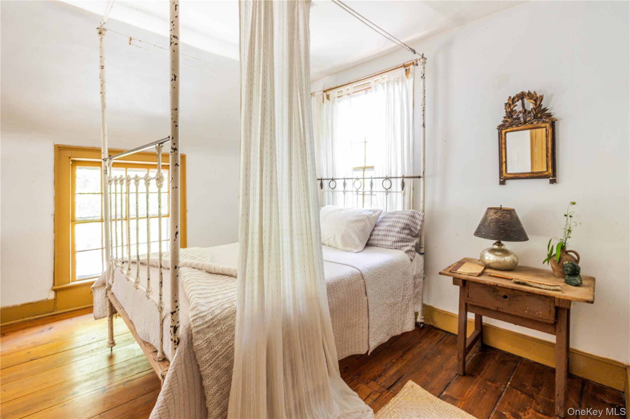 16 Hudson Street, Kinderhook, NY 12106