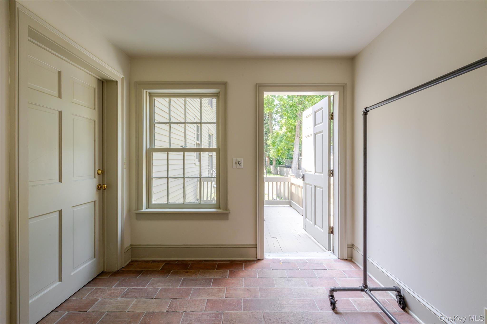 16 Hudson Street, Kinderhook, NY 12106