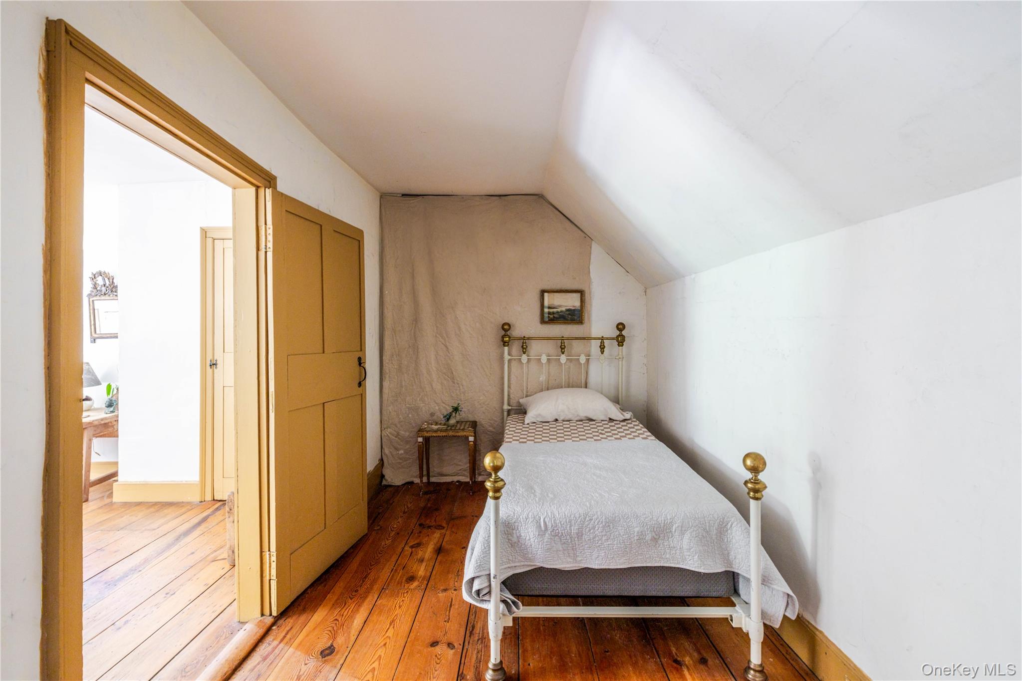 16 Hudson Street, Kinderhook, NY 12106