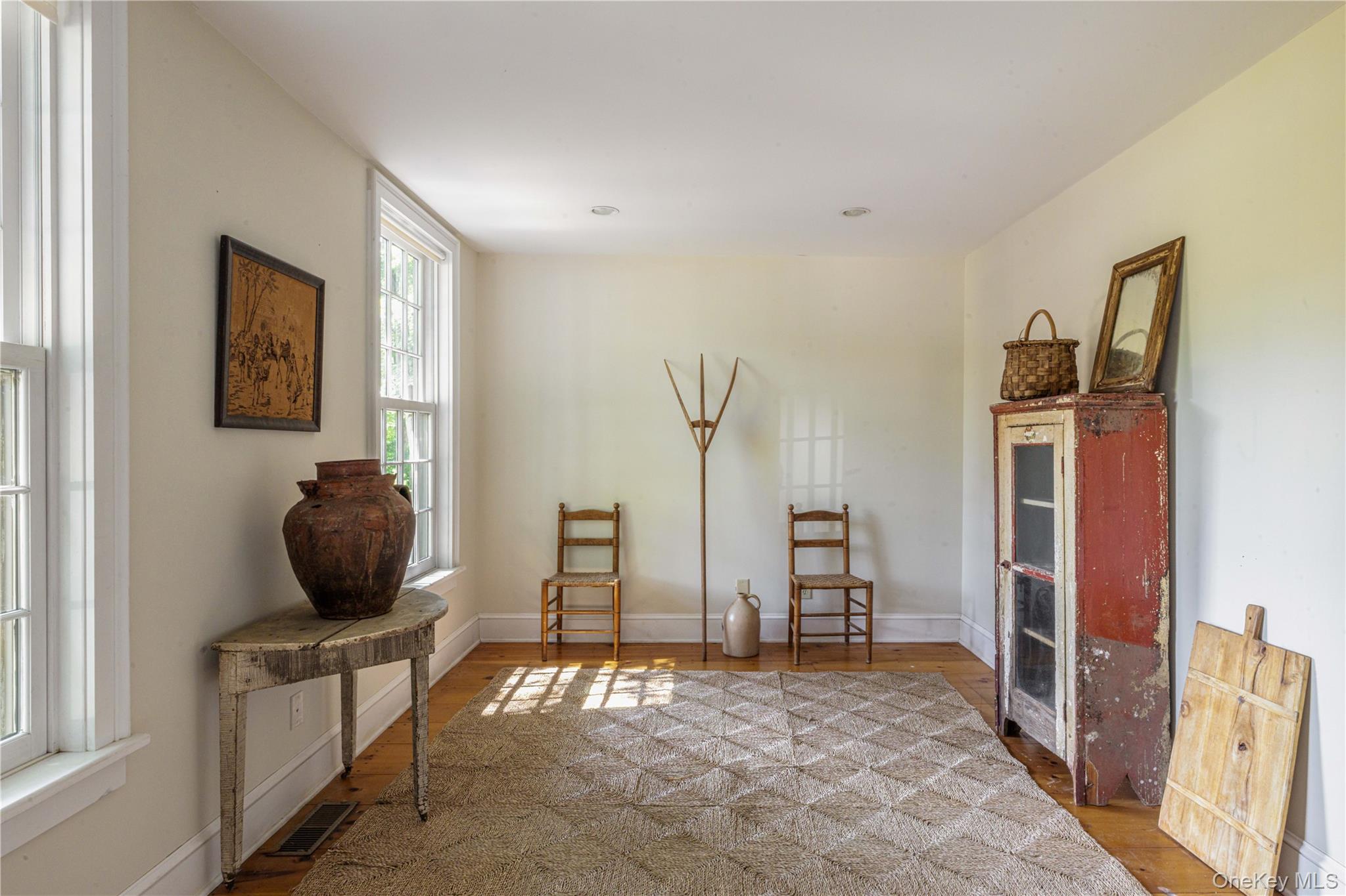 16 Hudson Street, Kinderhook, NY 12106