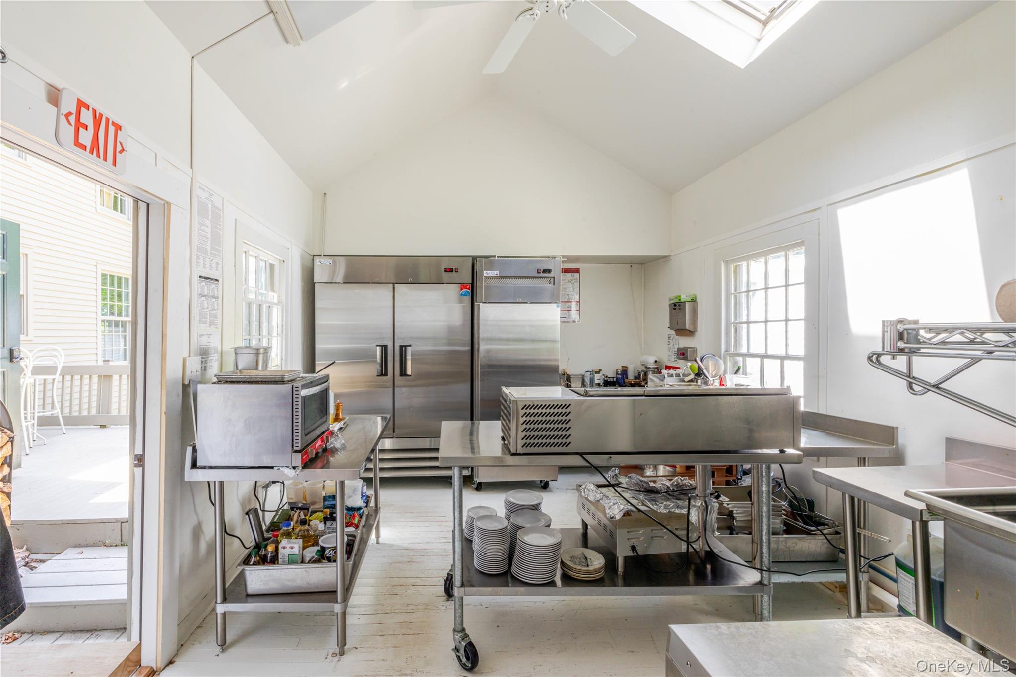 16 Hudson Street, Kinderhook, NY 12106