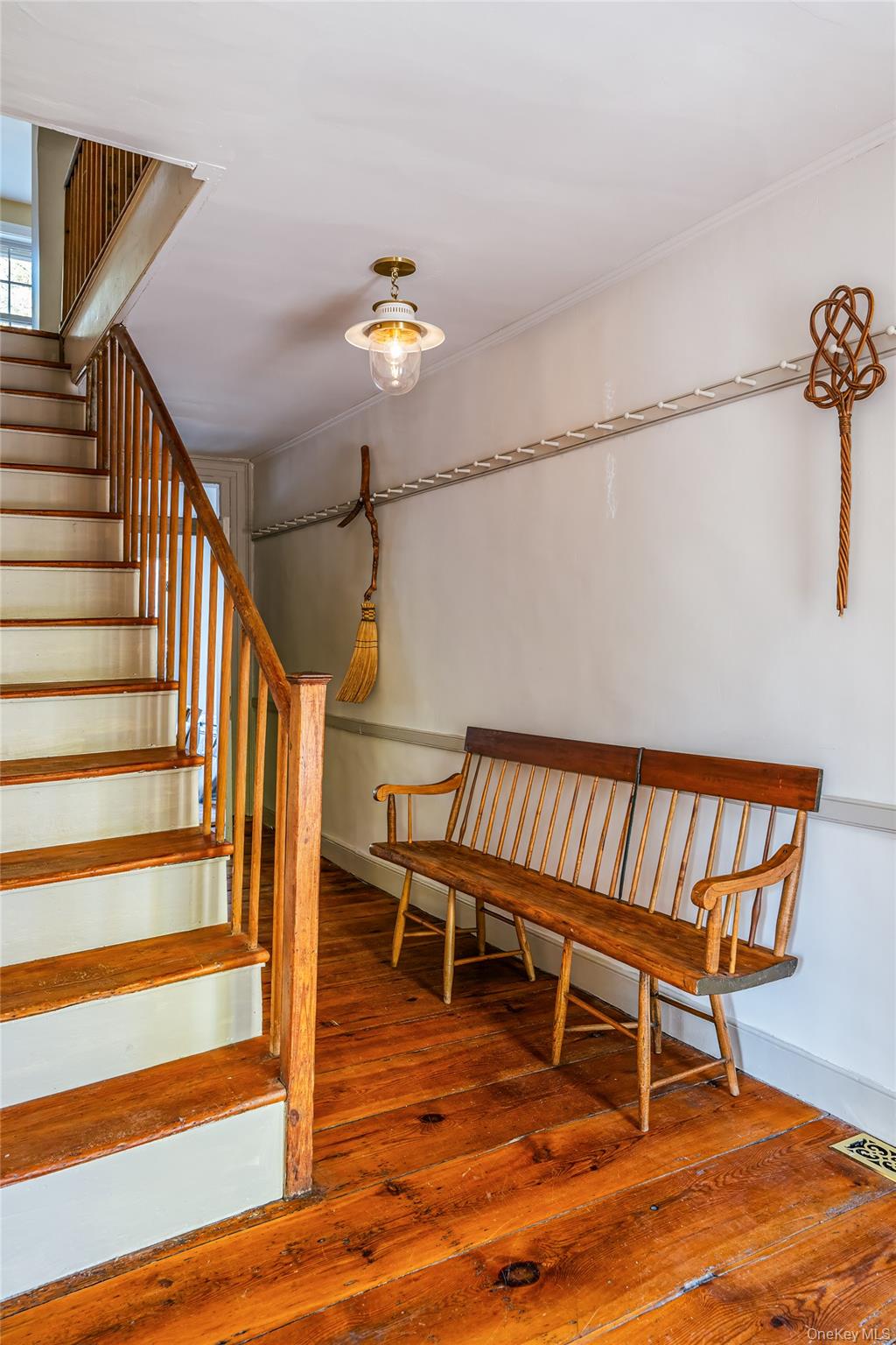 16 Hudson Street, Kinderhook, NY 12106