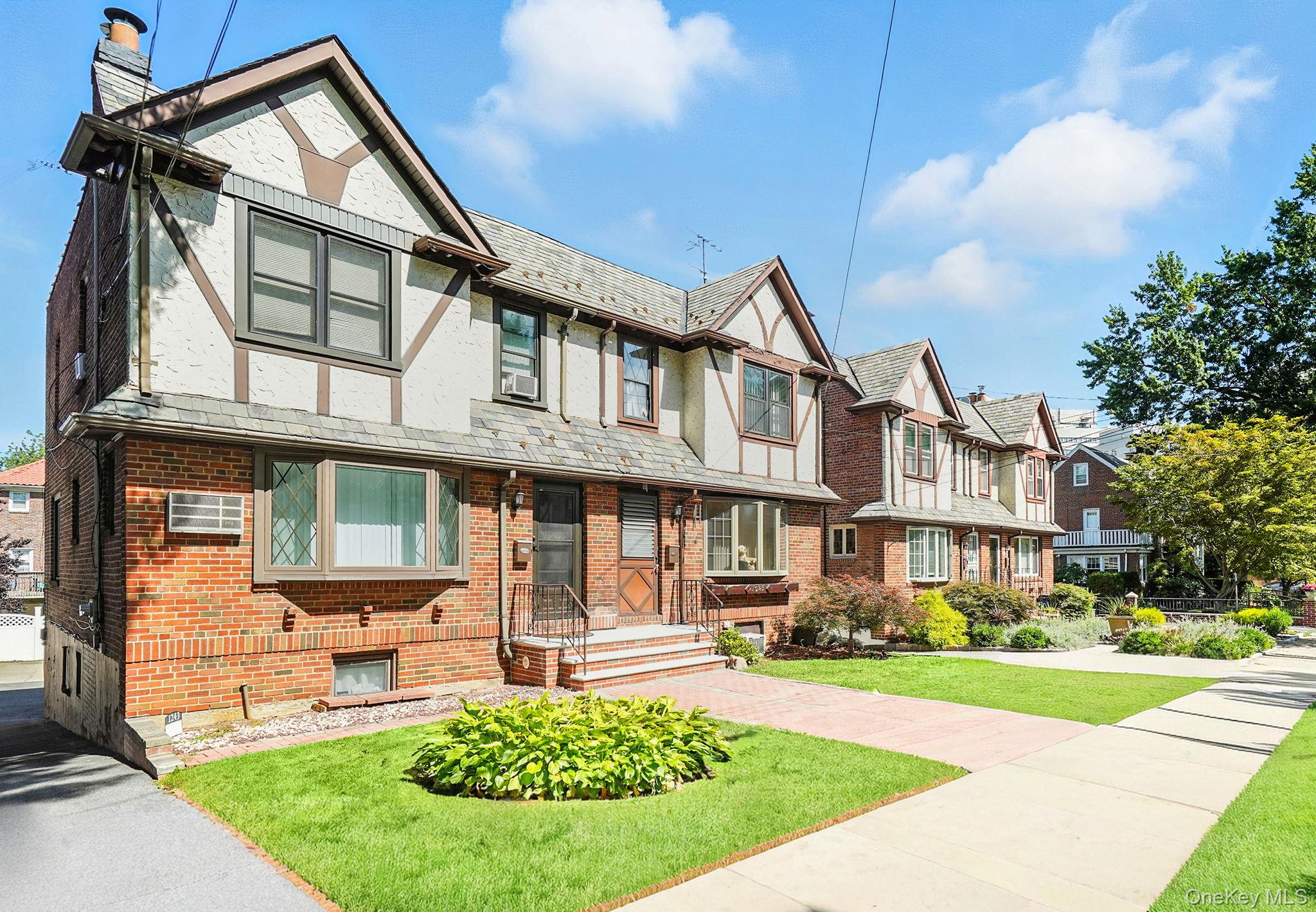 1245 Rhinelander Avenue, Bronx, NY 10461