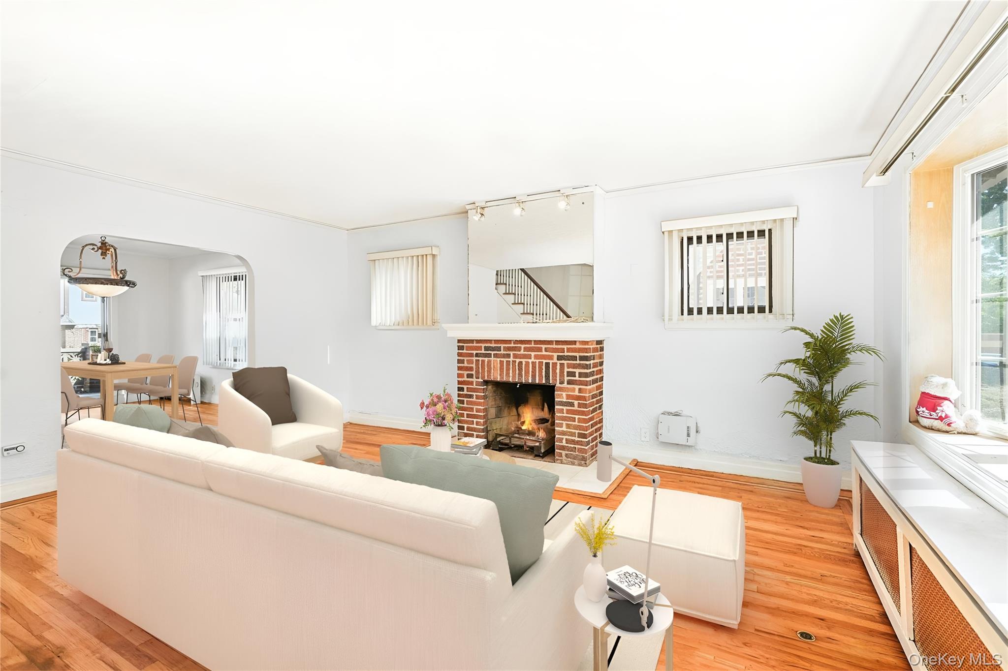 1245 Rhinelander Avenue, Bronx, NY 10461