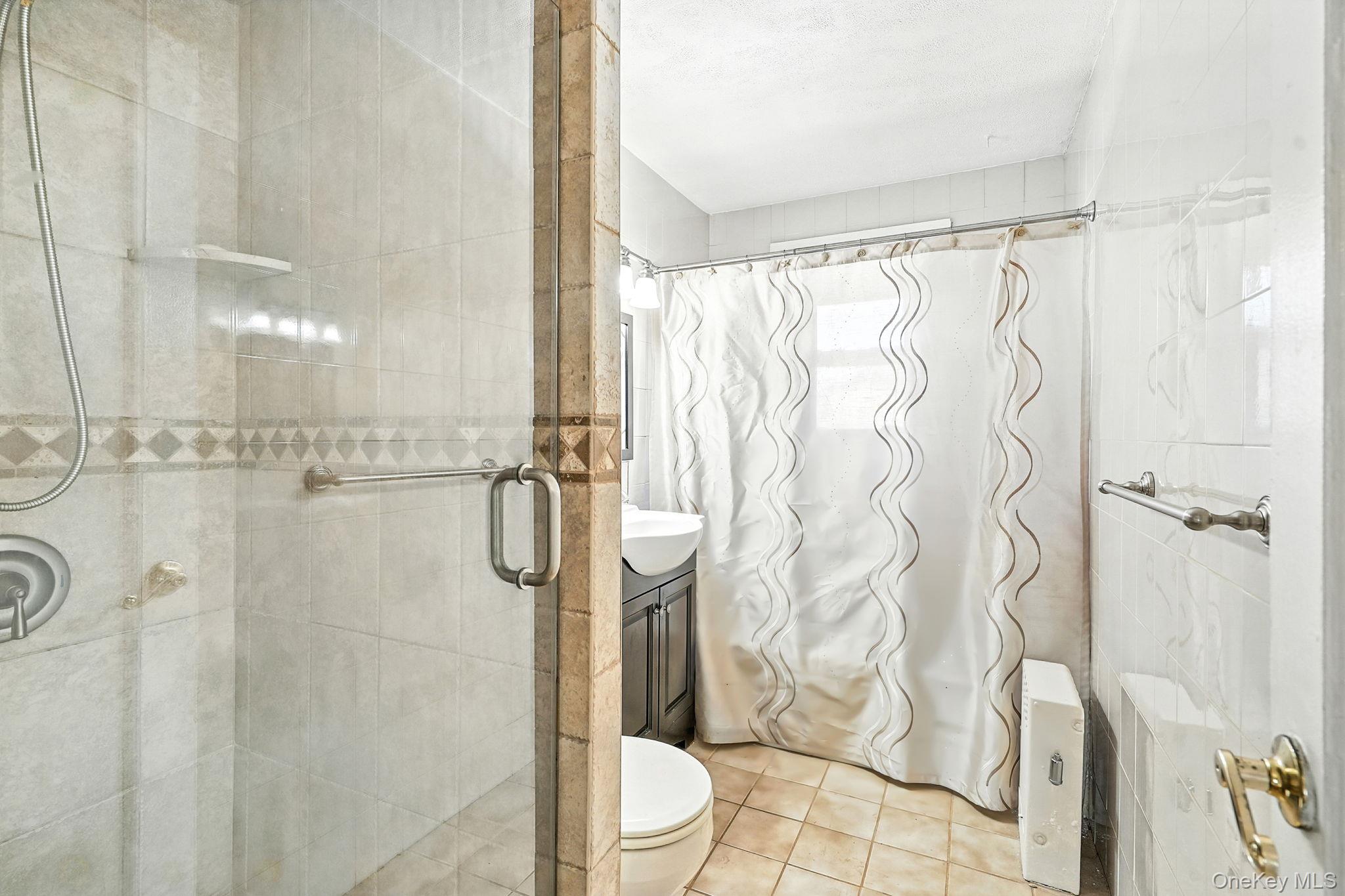 1245 Rhinelander Avenue, Bronx, NY 10461