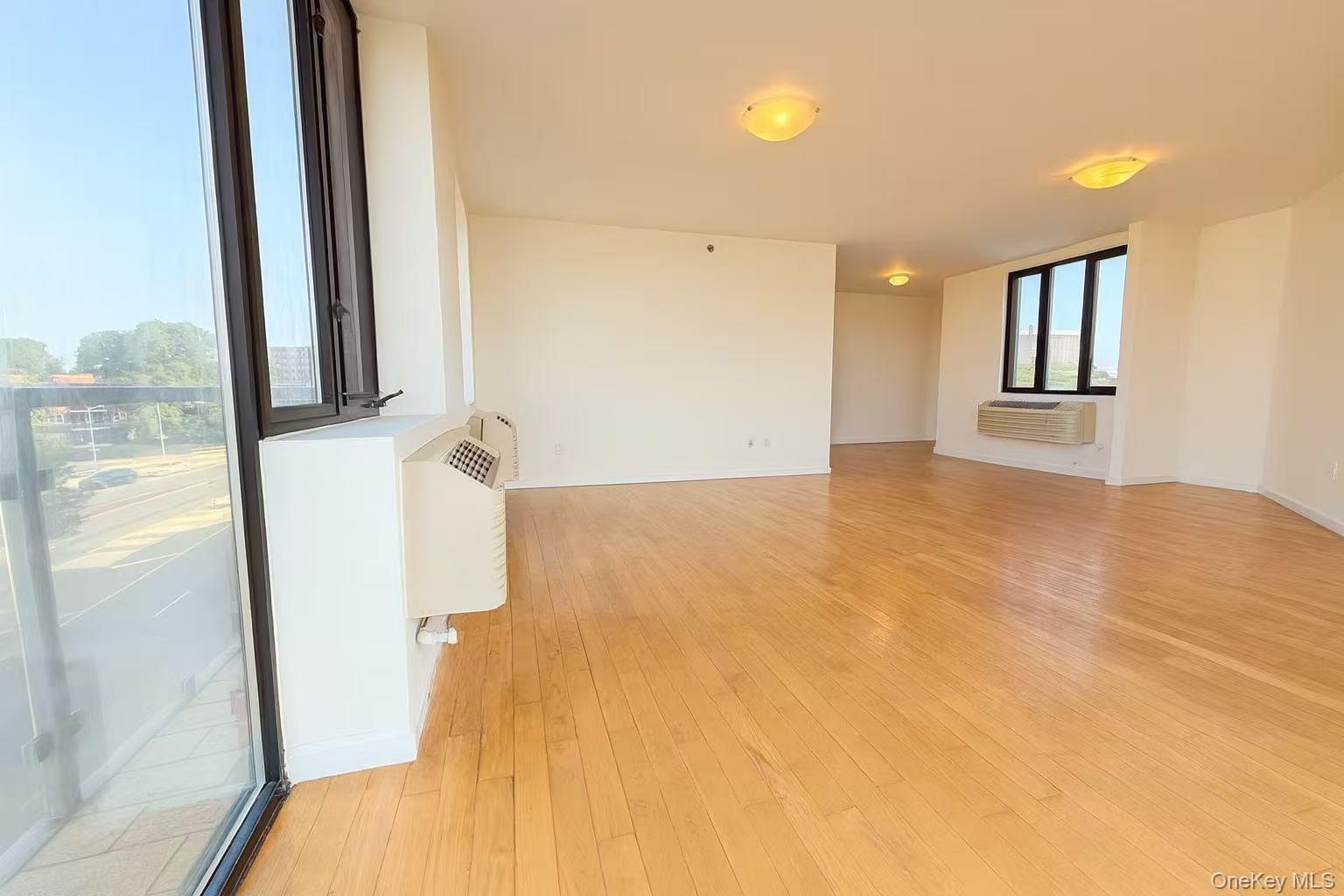 6070 Woodhaven Boulevard # 4E, Elmhurst, NY 11373