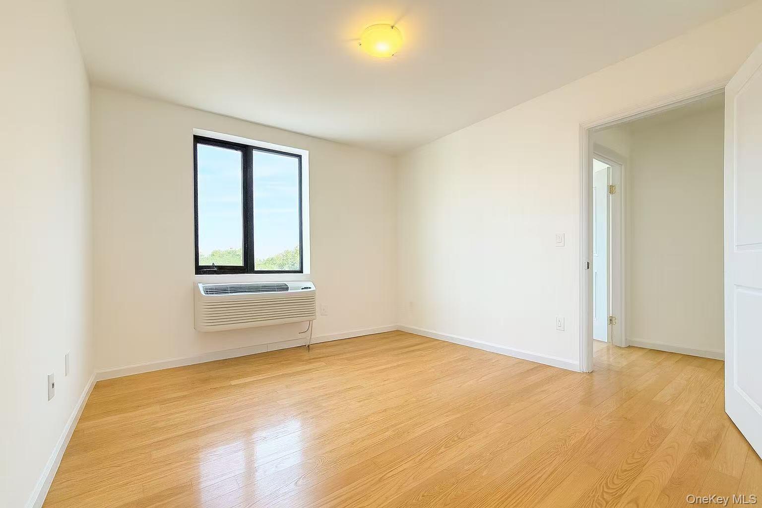 6070 Woodhaven Boulevard # 4E, Elmhurst, NY 11373