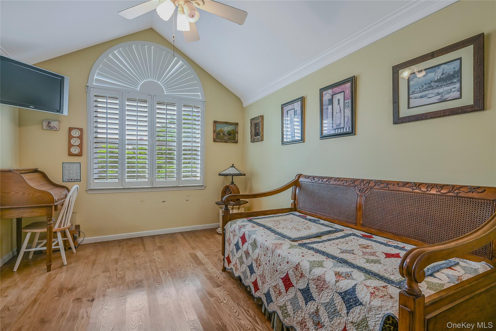 1202 Willow Pond Drive, Riverhead, NY 11901