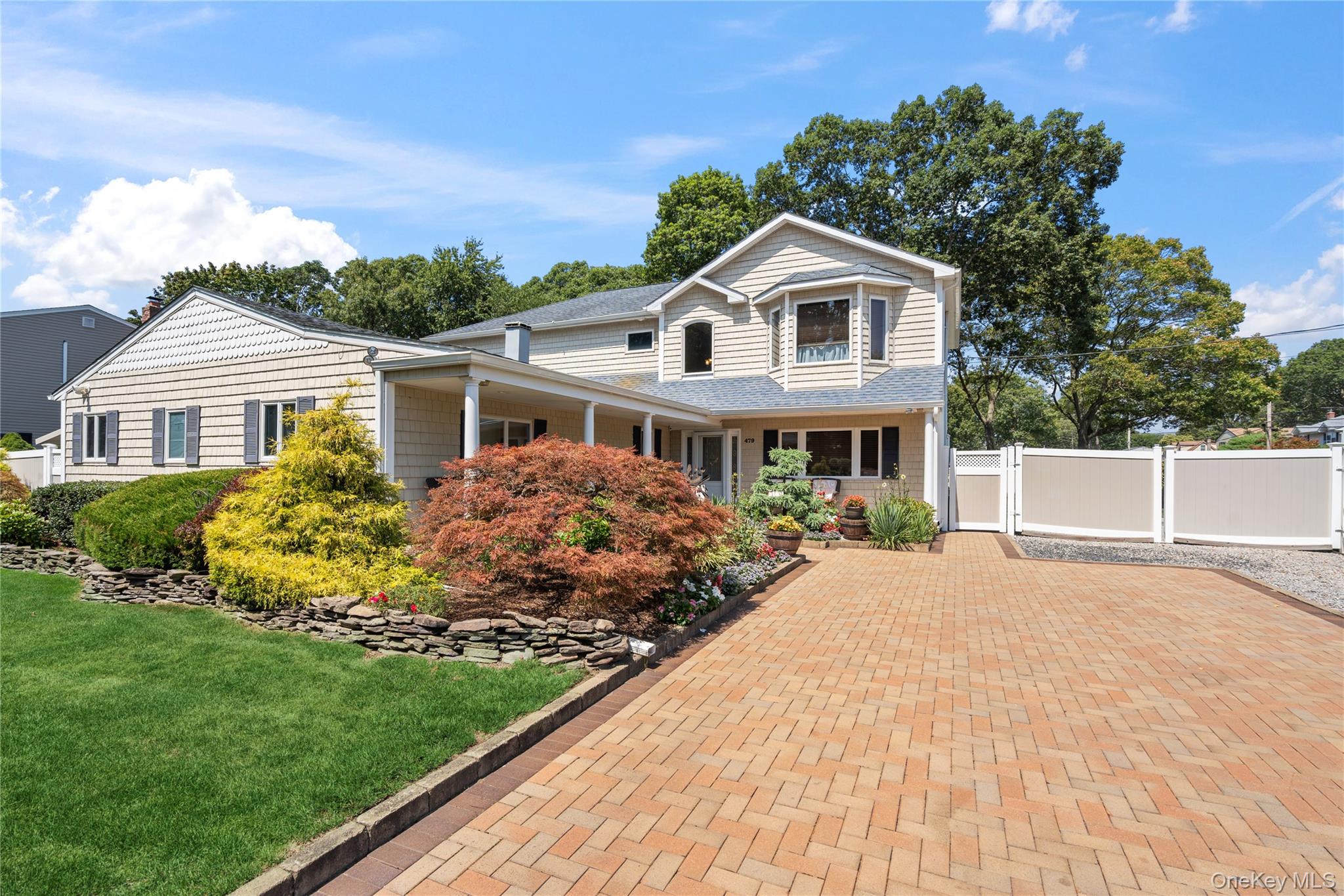 479 Garden Street, West Islip, NY 11795