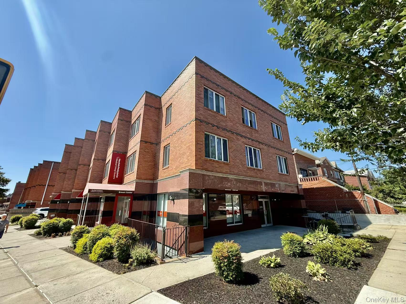 5804 Main Street # 2D, Flushing, NY 11355