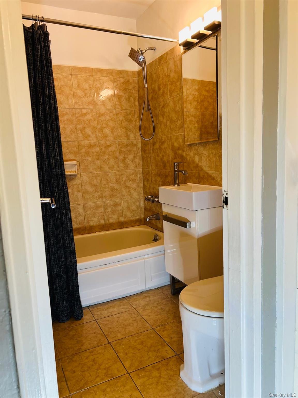 9910 60th Avenue # 5F, Corona, NY 11368