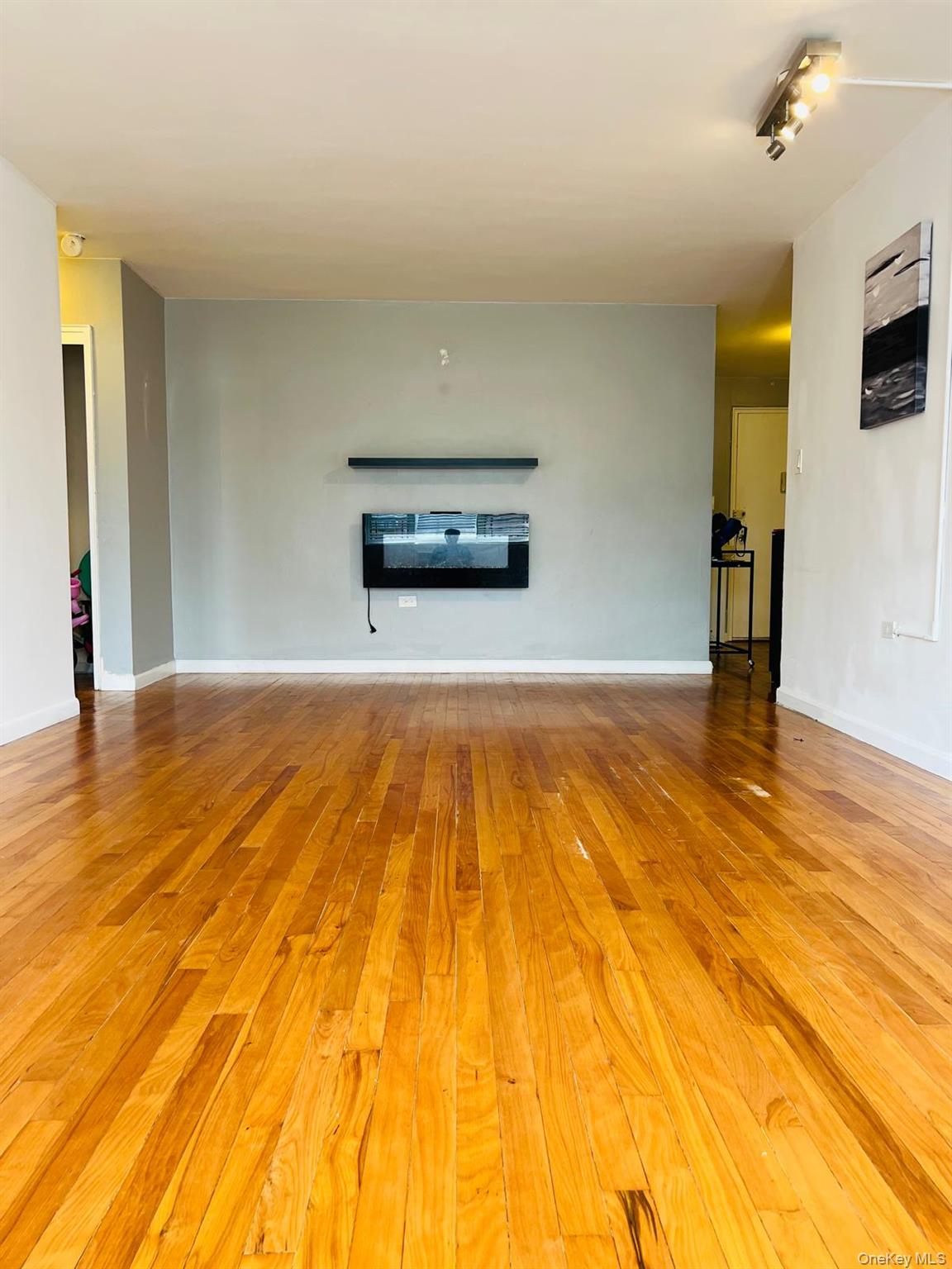 9910 60th Avenue # 5F, Corona, NY 11368