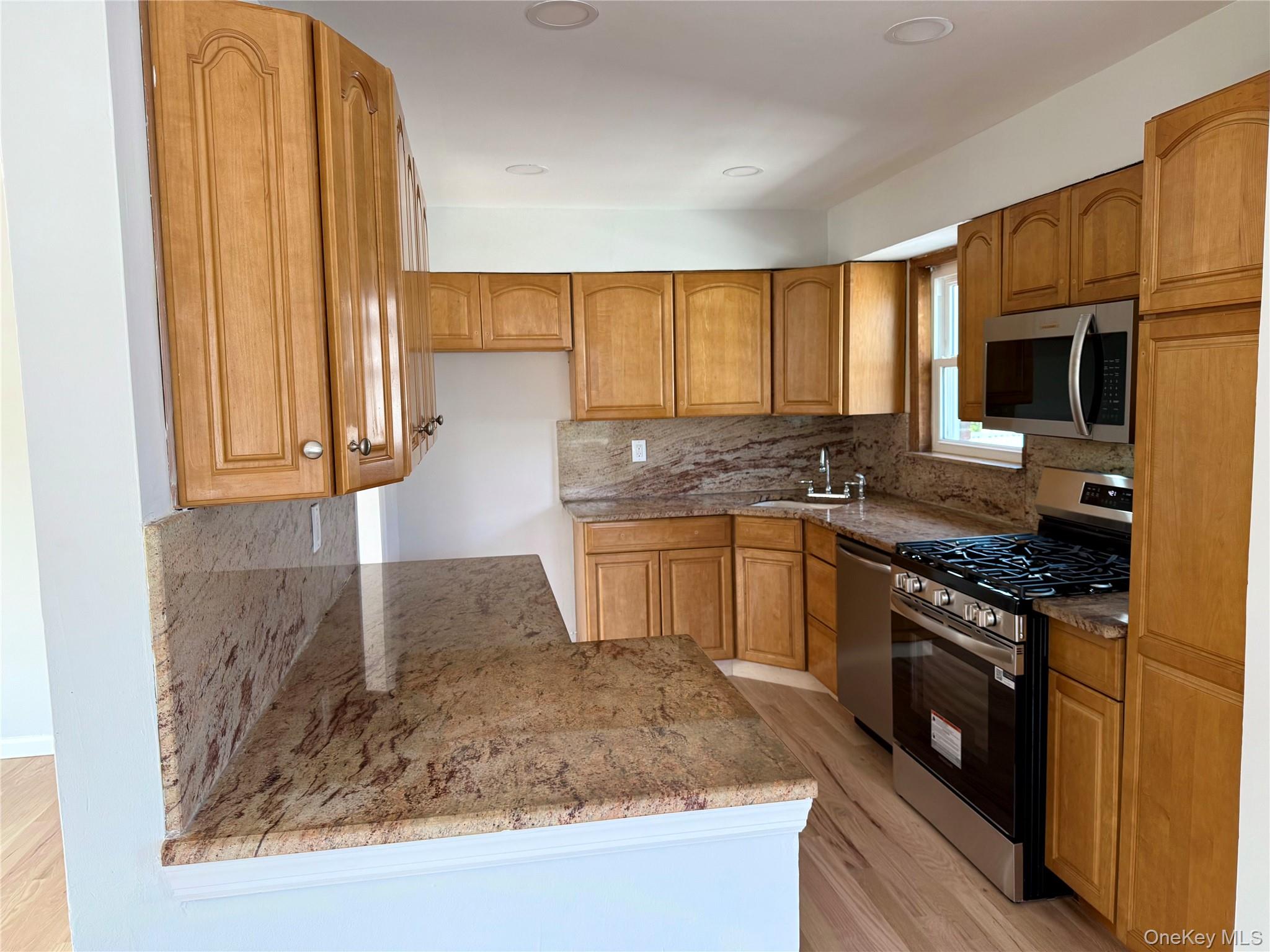 513 E Broadway, Long Beach, NY 11561