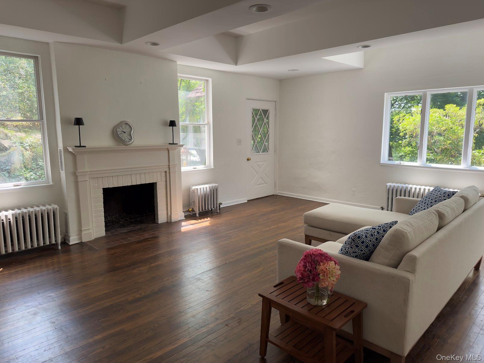 93 Circuit Road, Tuxedo Park, NY 10987