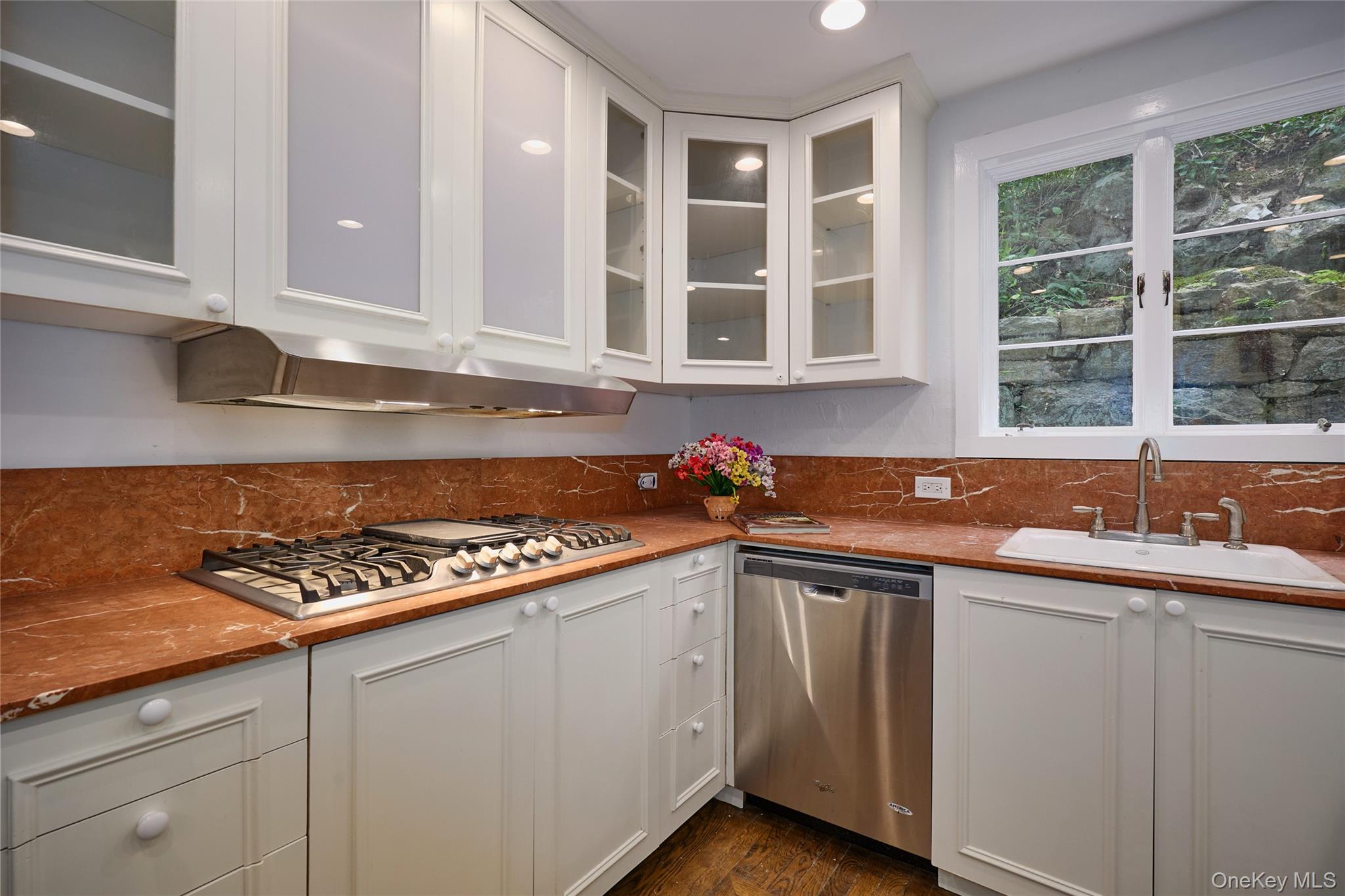 93 Circuit Road, Tuxedo Park, NY 10987