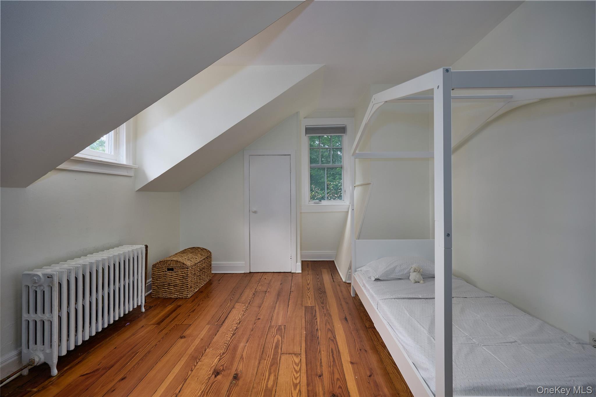 93 Circuit Road, Tuxedo Park, NY 10987