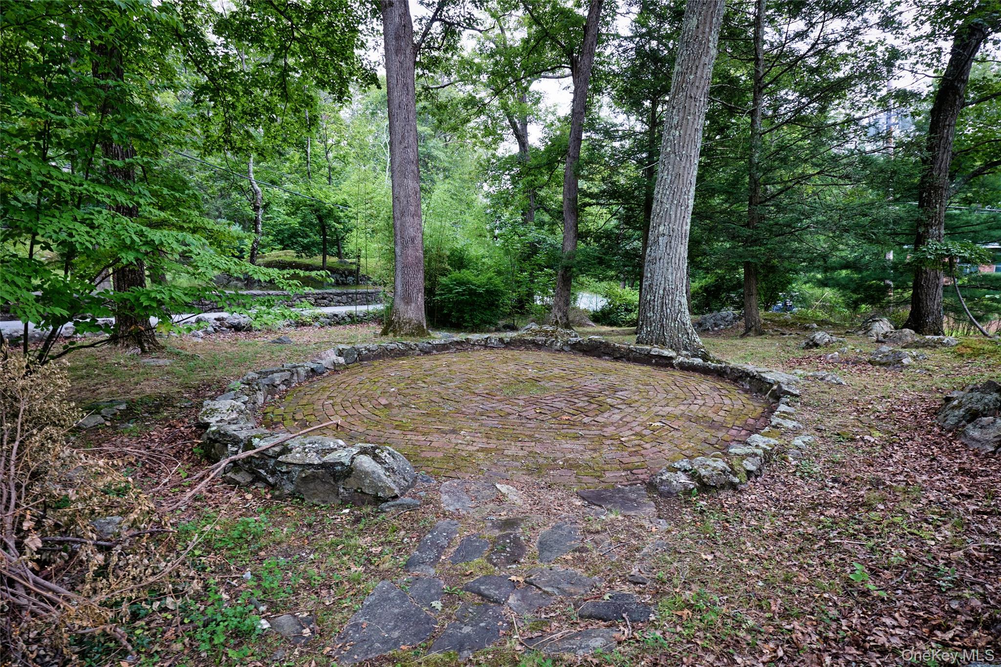 93 Circuit Road, Tuxedo Park, NY 10987