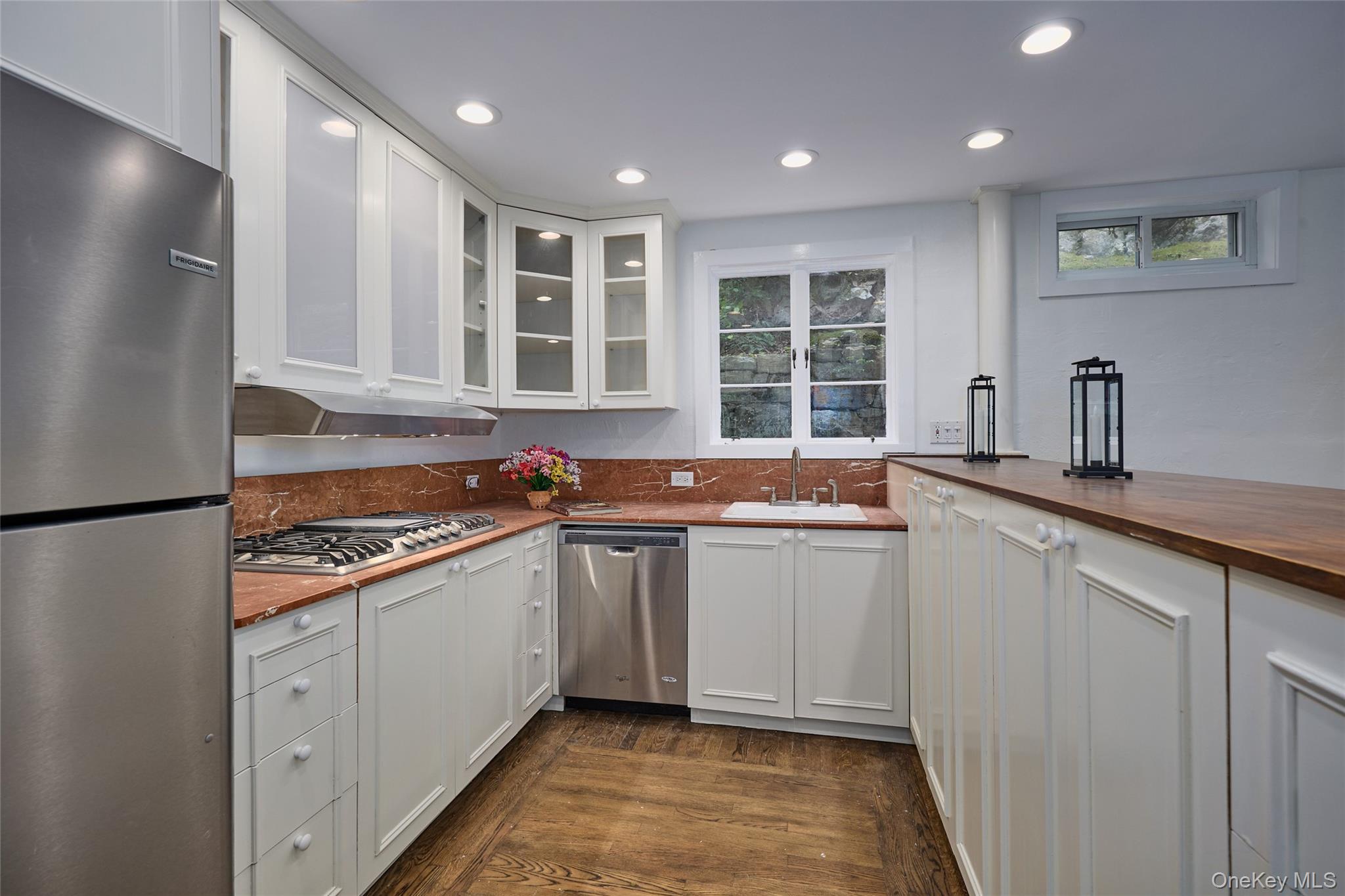 93 Circuit Road, Tuxedo Park, NY 10987