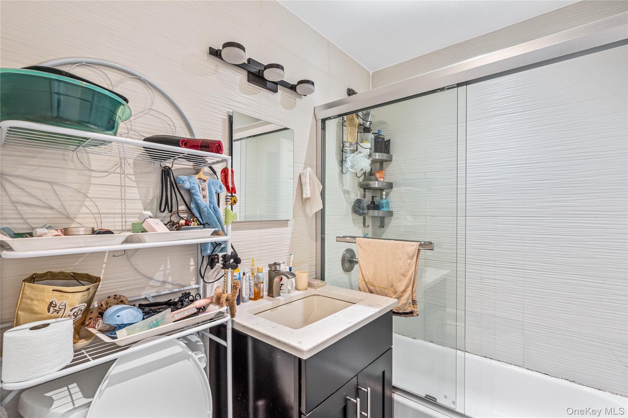 99-11 60th Avenue # 3J, Corona, NY 11368