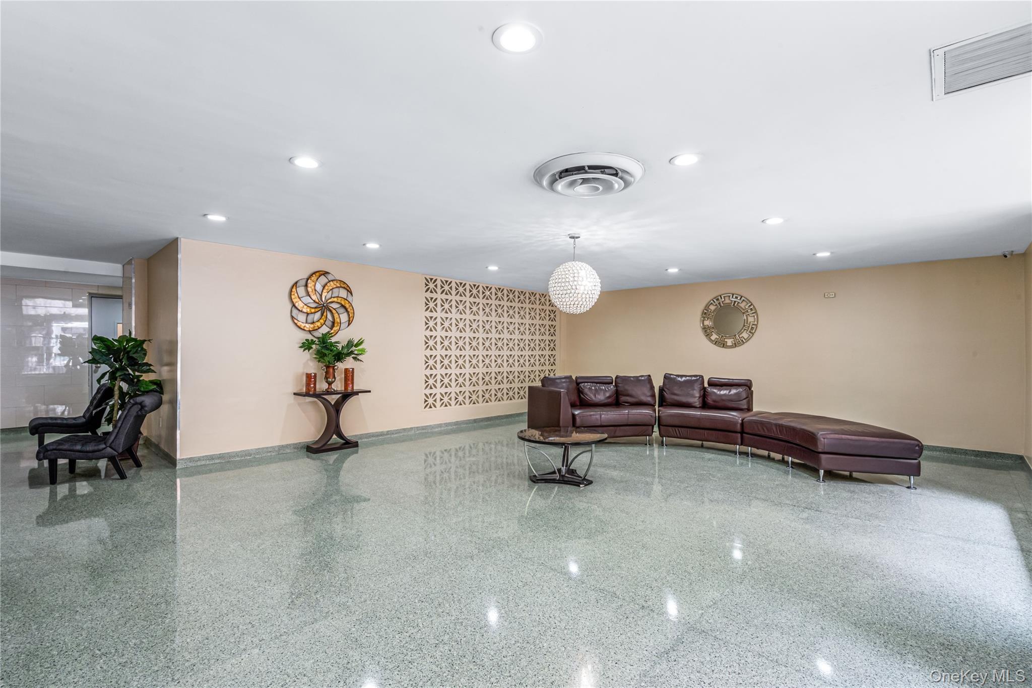 99-11 60th Avenue # 3J, Corona, NY 11368