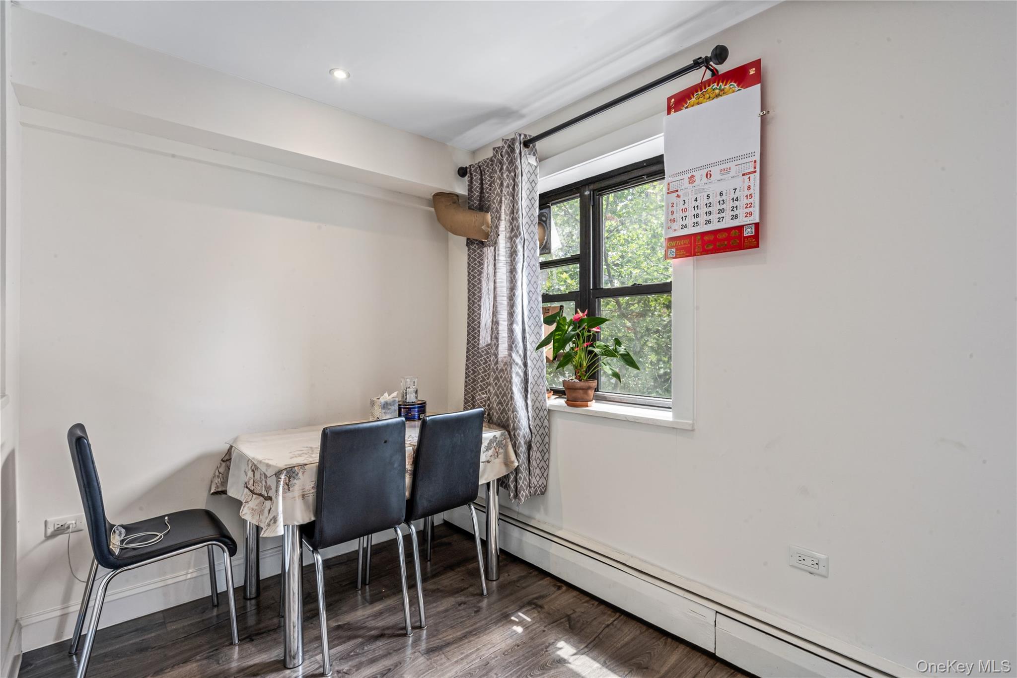 99-11 60th Avenue # 3J, Corona, NY 11368