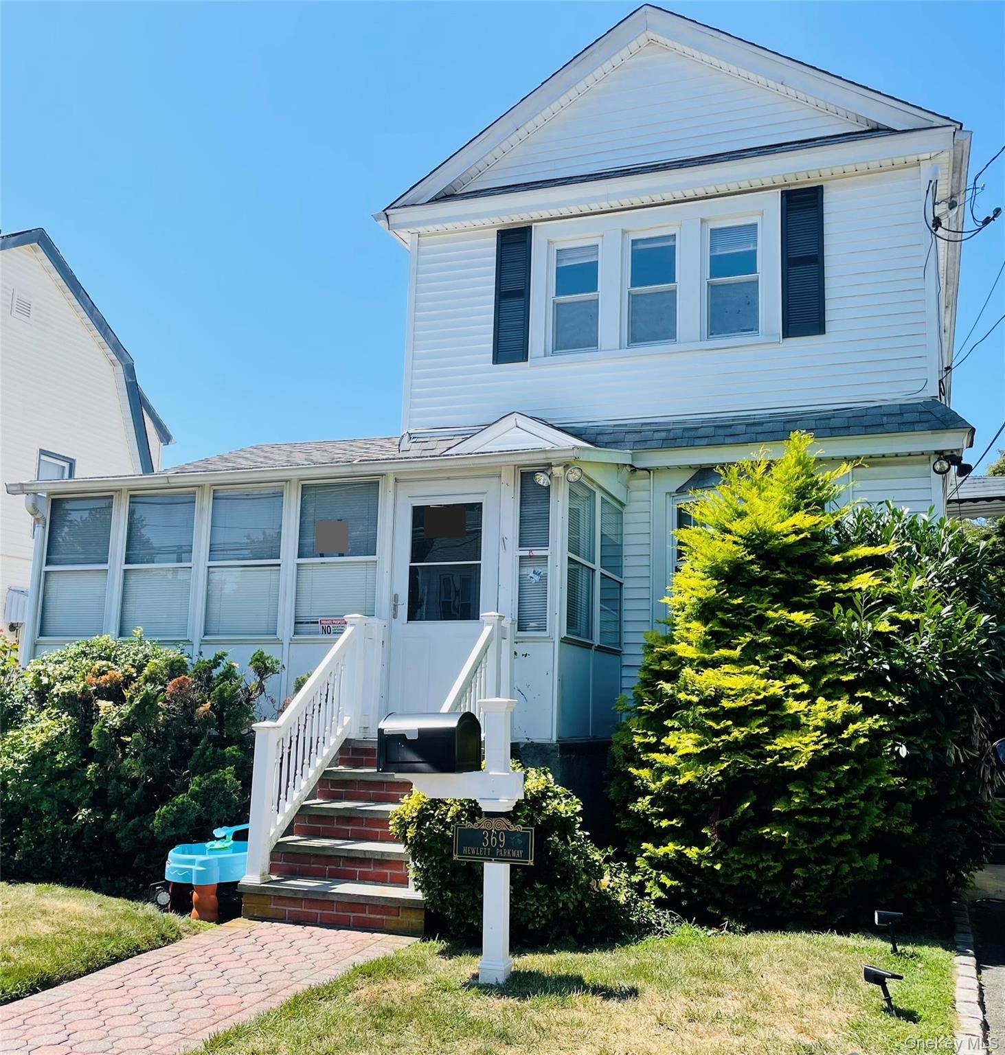 369 Hewlett Parkway, Hewlett, NY 11557