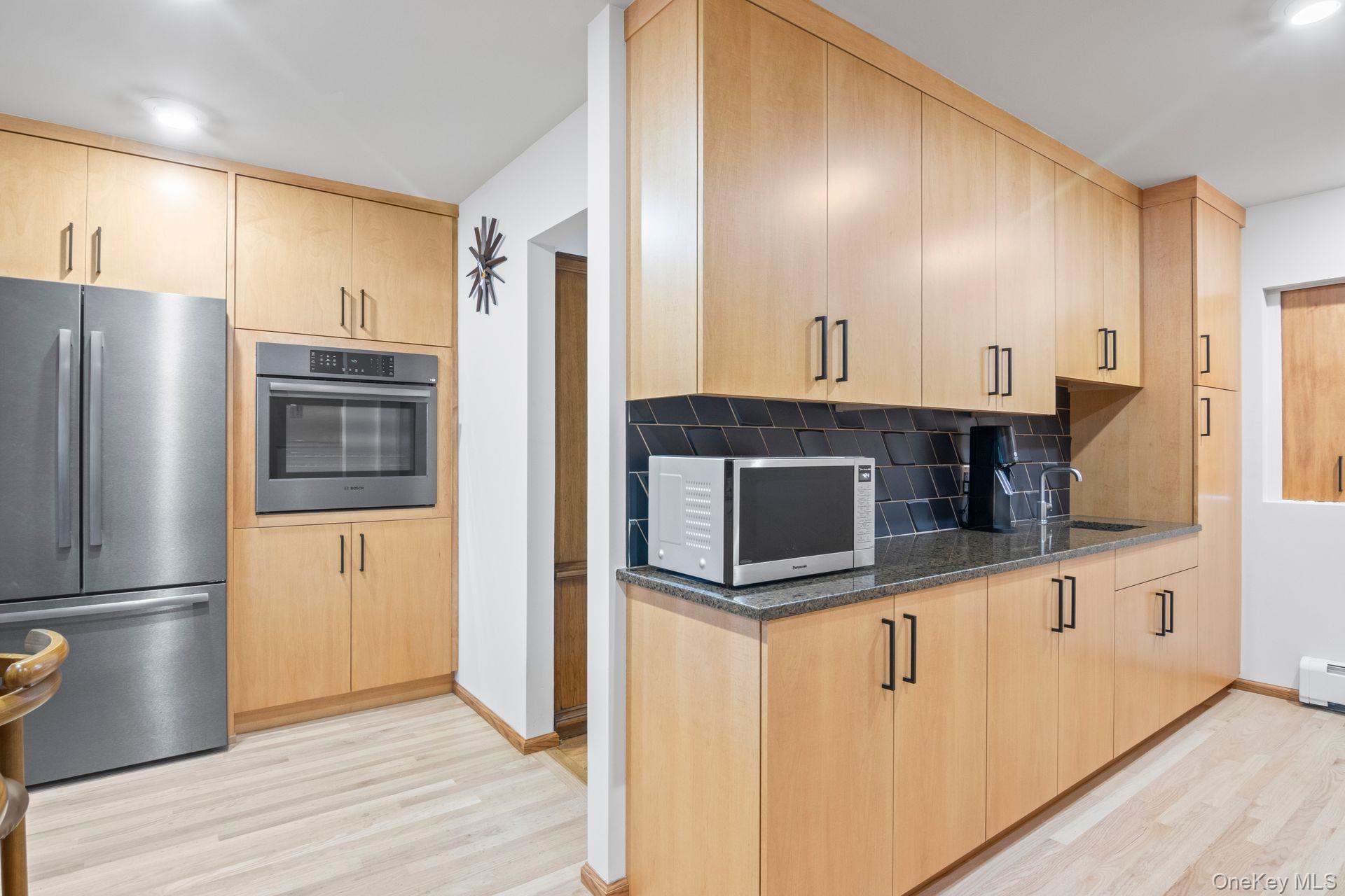 20 Huyler Road, Setauket, NY 11733