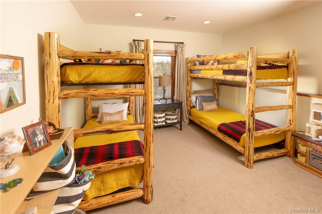 497 Woodstone Trail, Lumberland, NY 12737