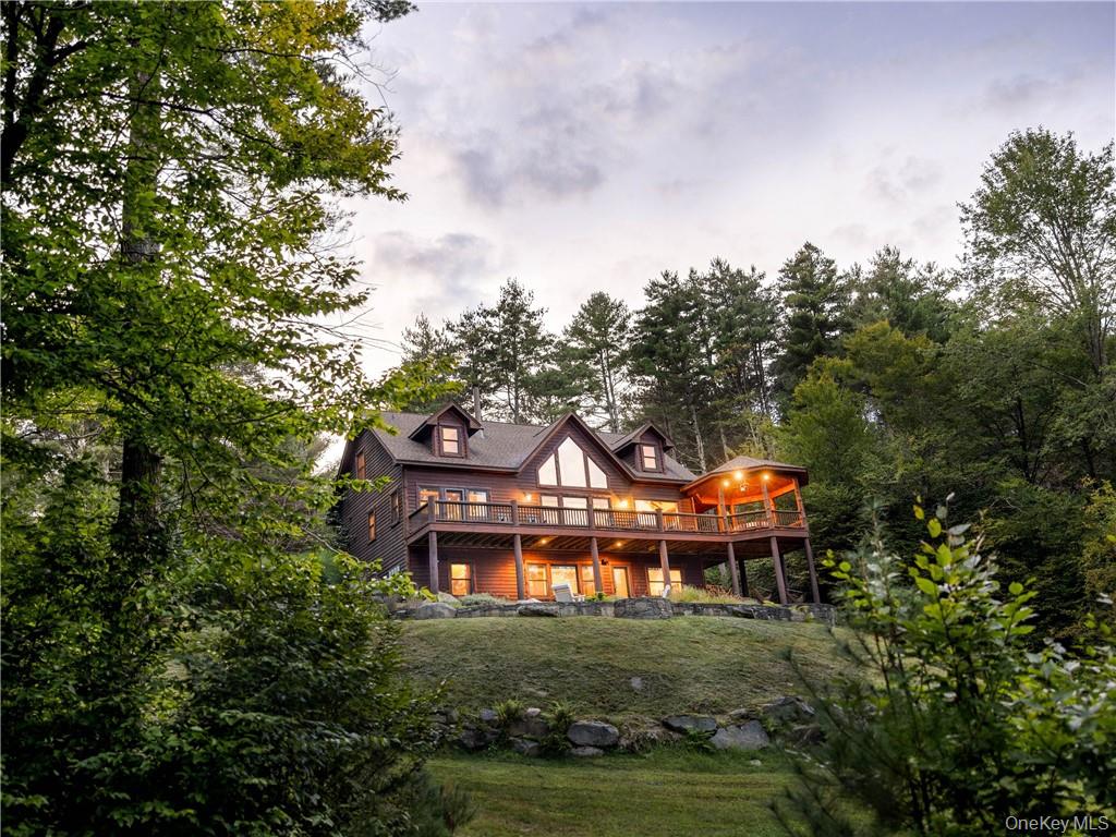 497 Woodstone Trail, Lumberland, NY 12737