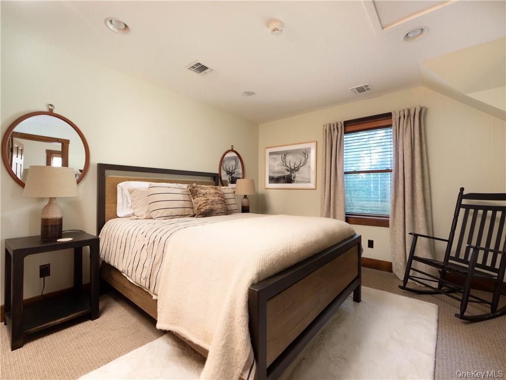 497 Woodstone Trail, Lumberland, NY 12737