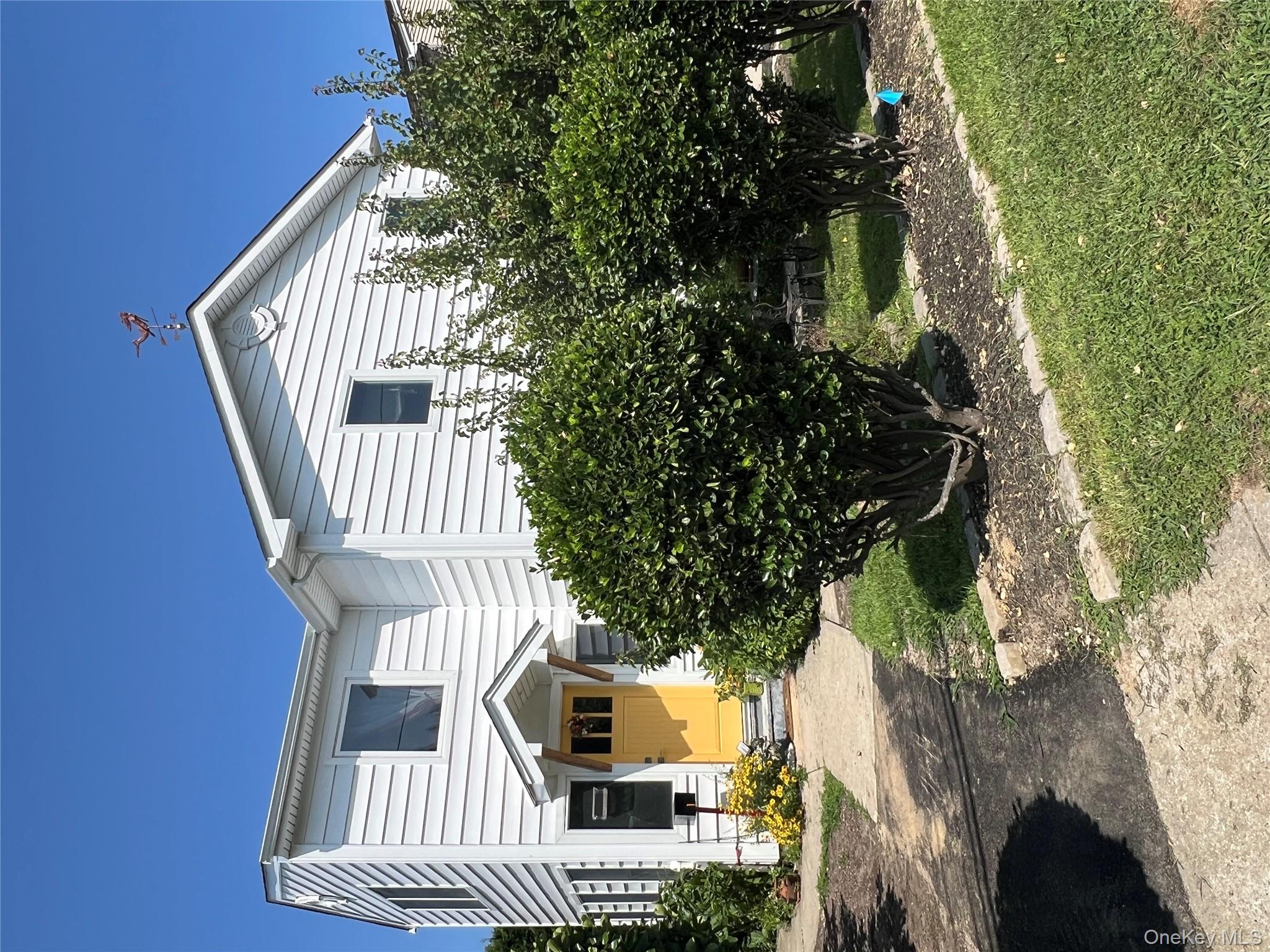 1 Leo Street, Patchogue, NY 11772