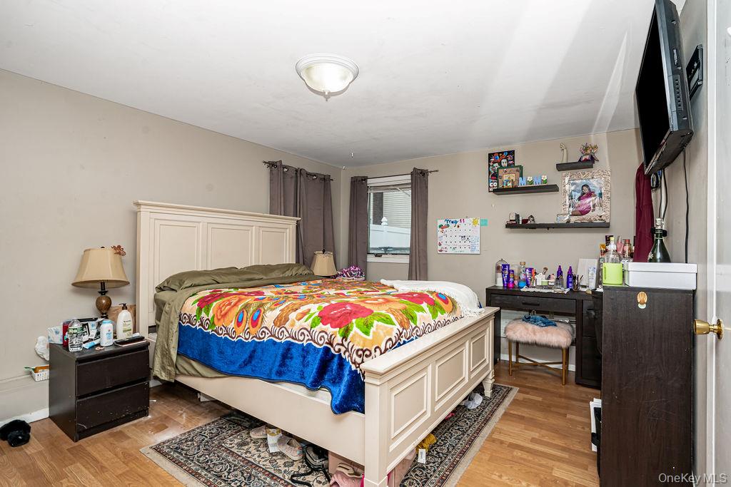 42 Hendrickson Avenue, Lynbrook, NY 11563