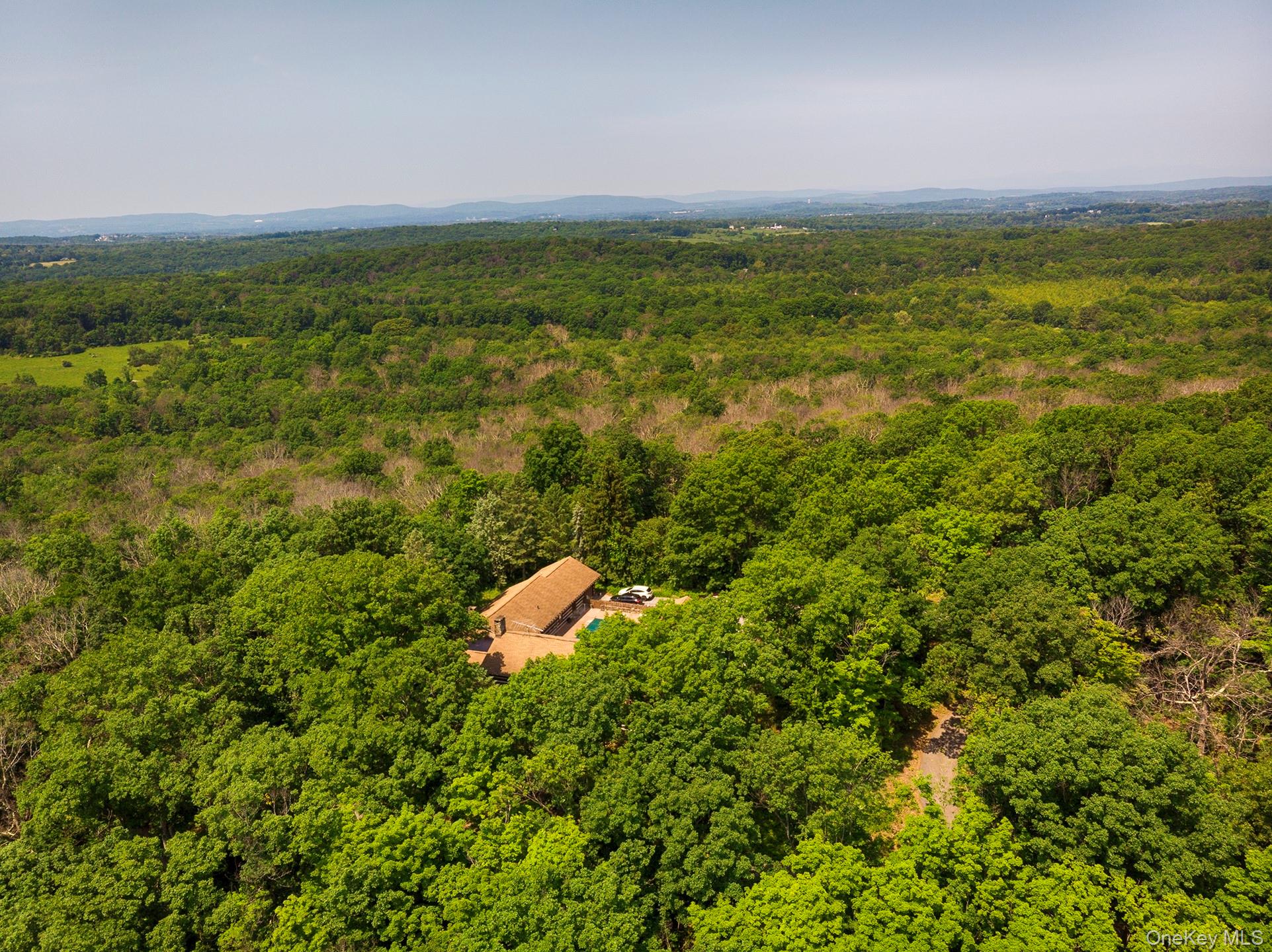 498 Rossway Road, Lagrangeville, NY 12540