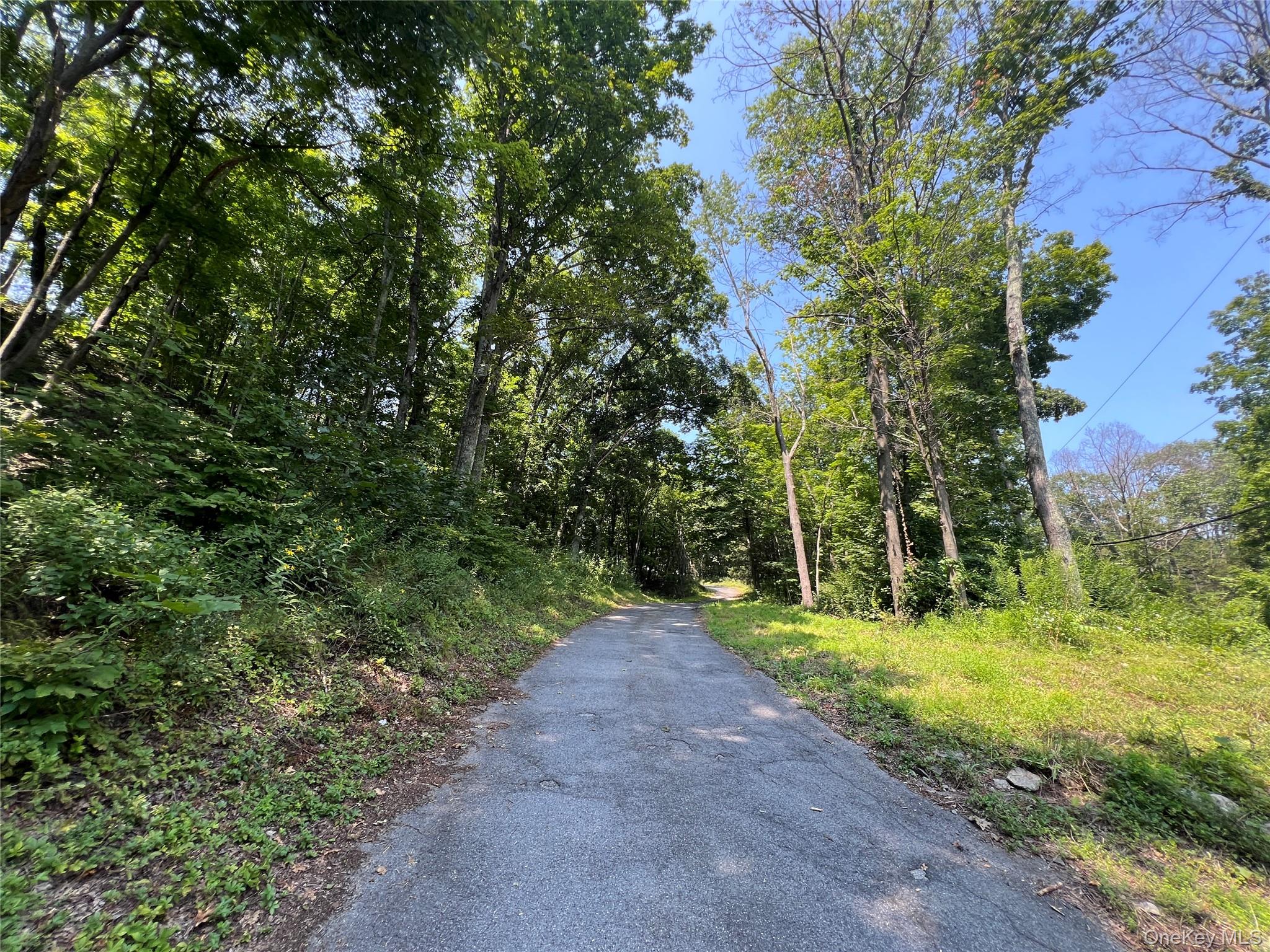 498 Rossway Road, Lagrangeville, NY 12540