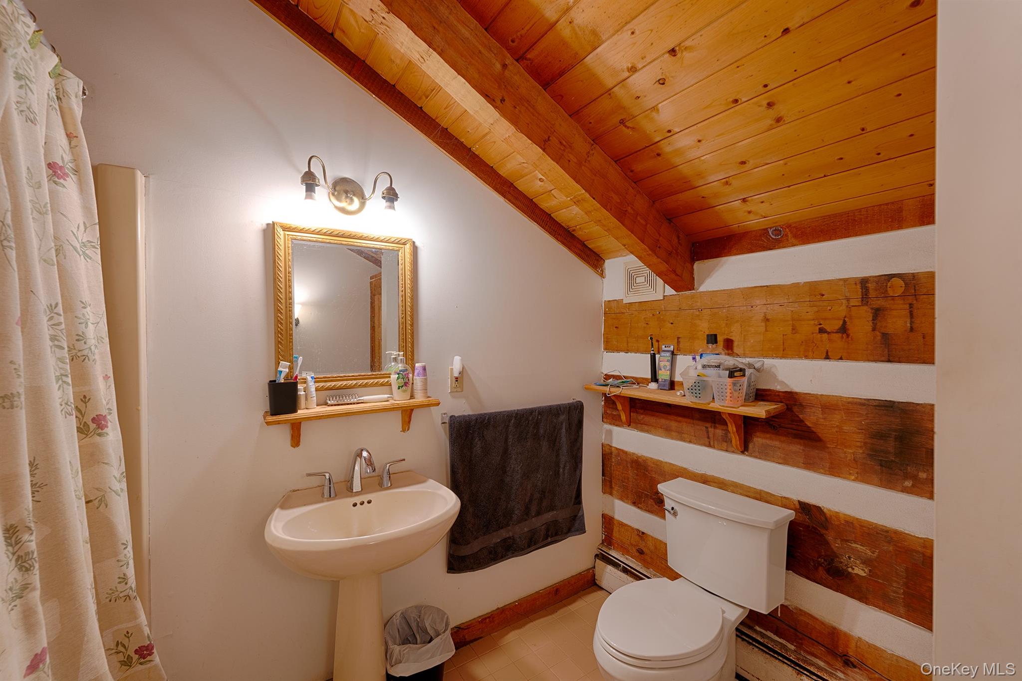 498 Rossway Road, Lagrangeville, NY 12540