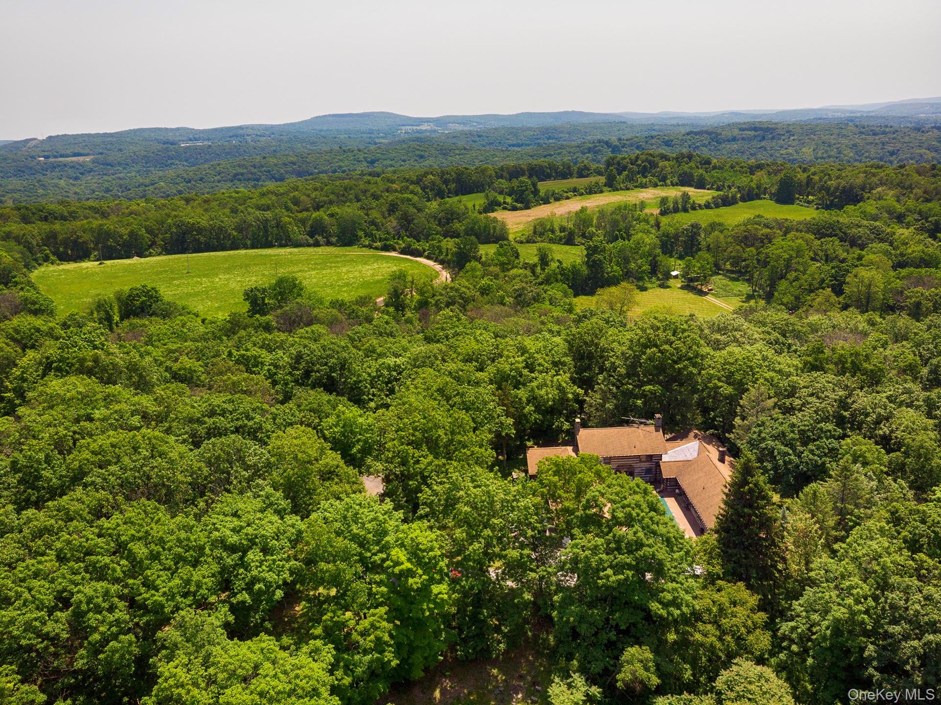 498 Rossway Road, Lagrangeville, NY 12540