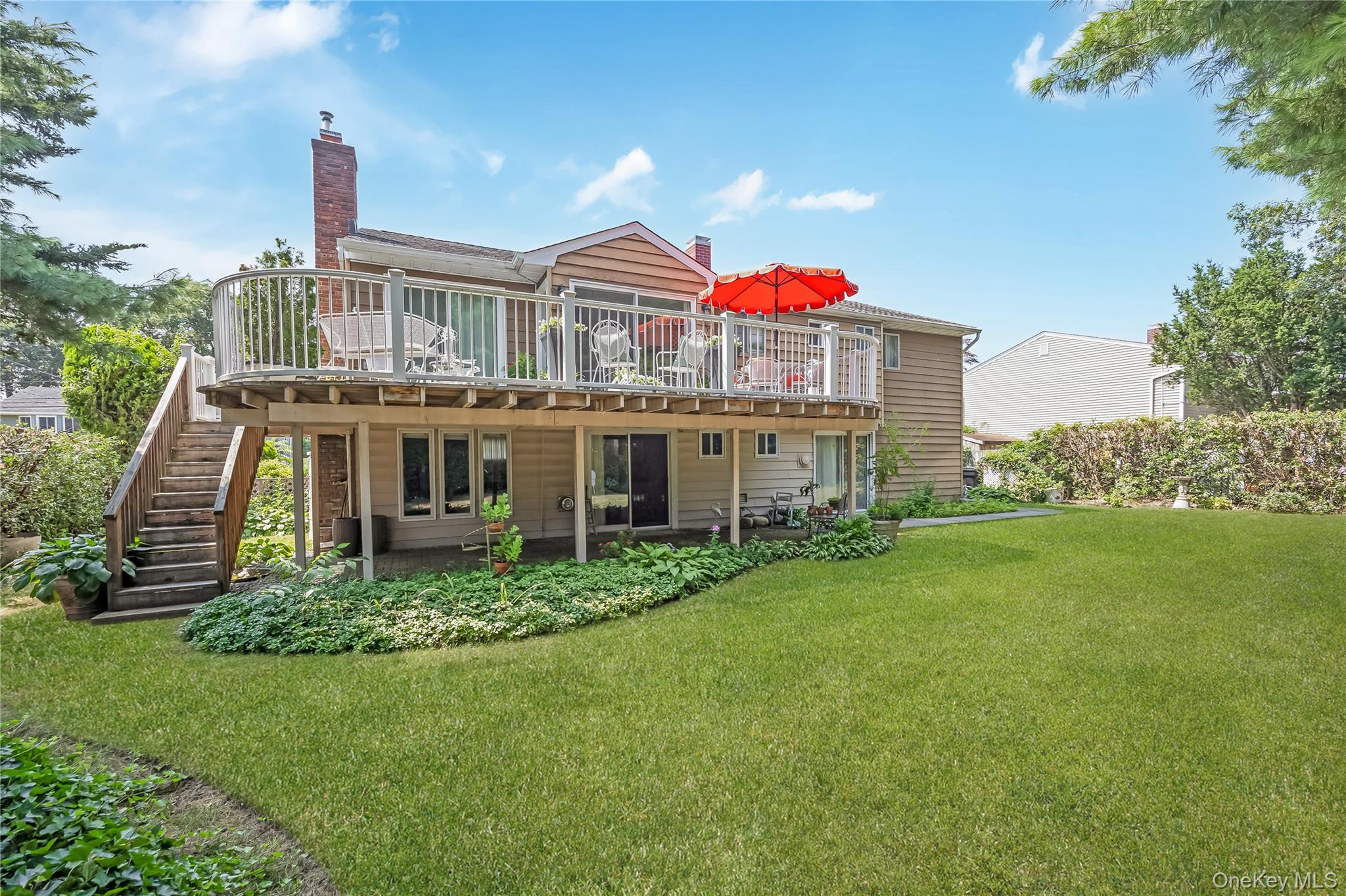 1643 Fairfax Avenue, West Islip, NY 11795