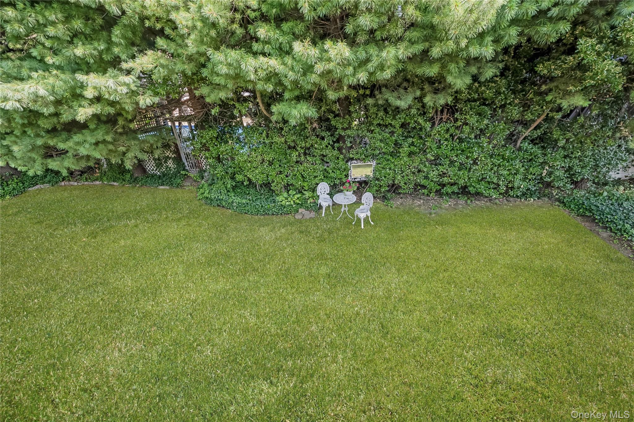 1643 Fairfax Avenue, West Islip, NY 11795