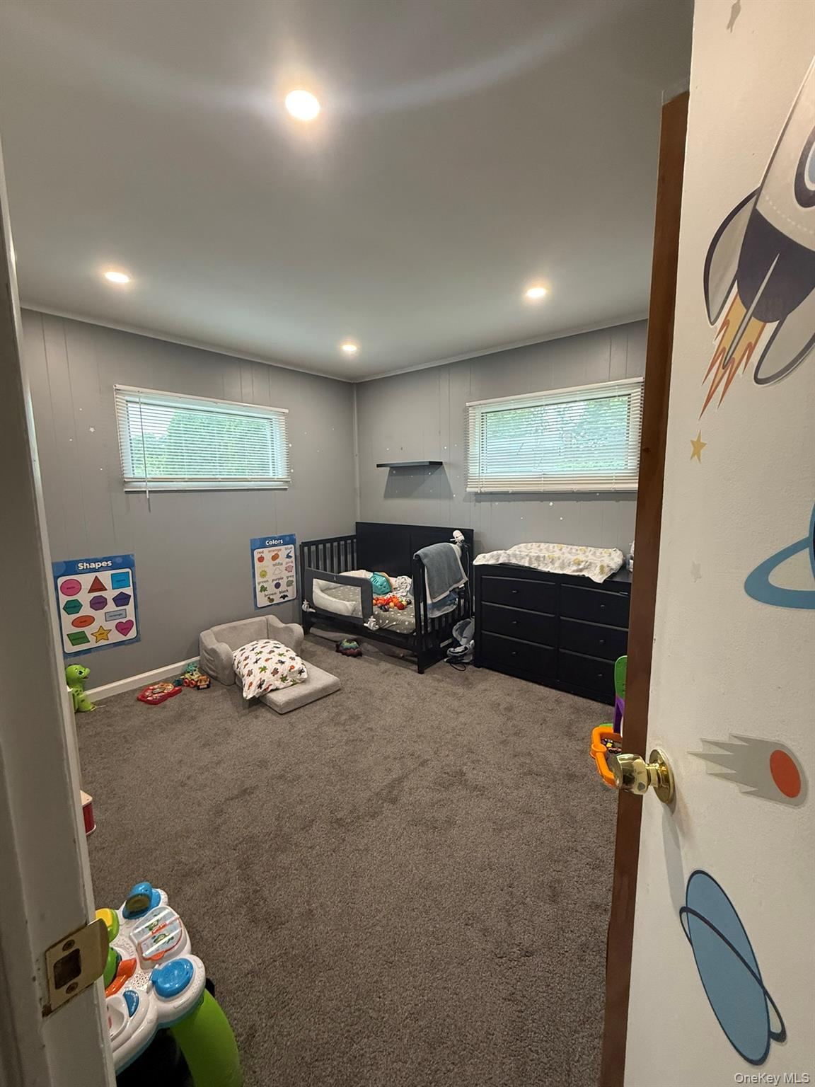 18 21st Avenue, Bay Shore, NY 11706