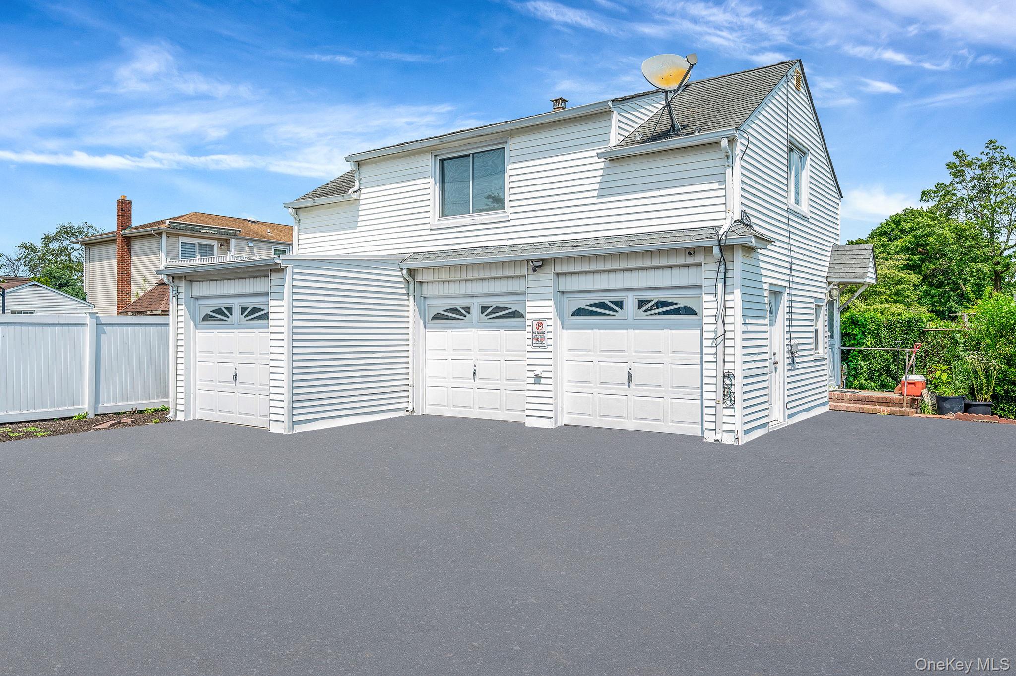 557 Newbridge Road, East Meadow, NY 11554