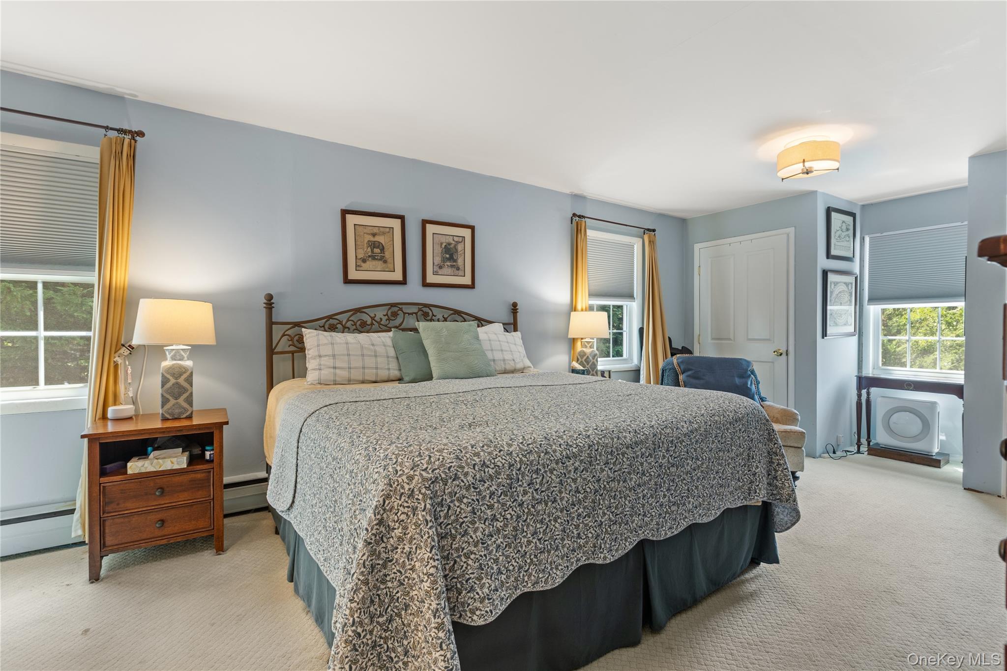 8 Riverside Street, Amityville, NY 11701