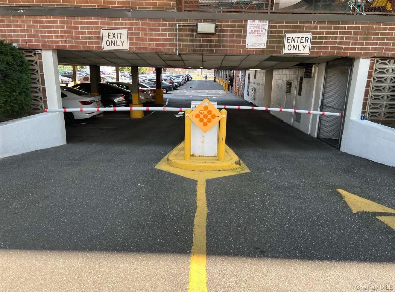 20 Wendell Street # A16, Hempstead, NY 11550